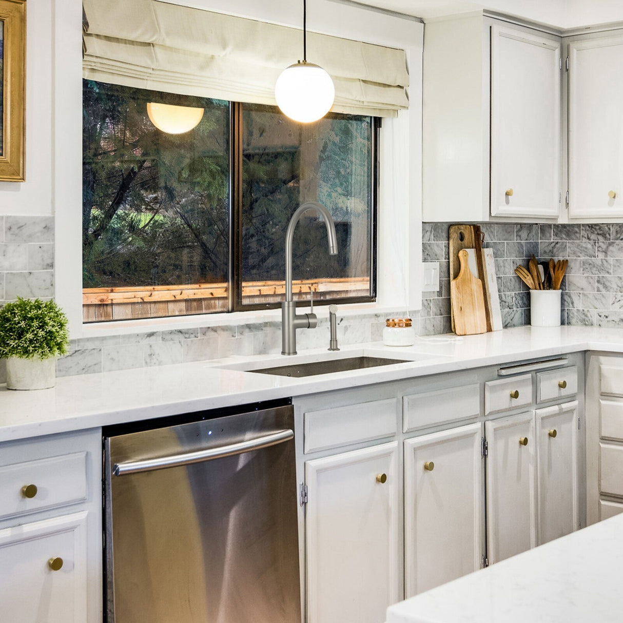 One-Handle Widespread Kitchen Faucet with Side Spray