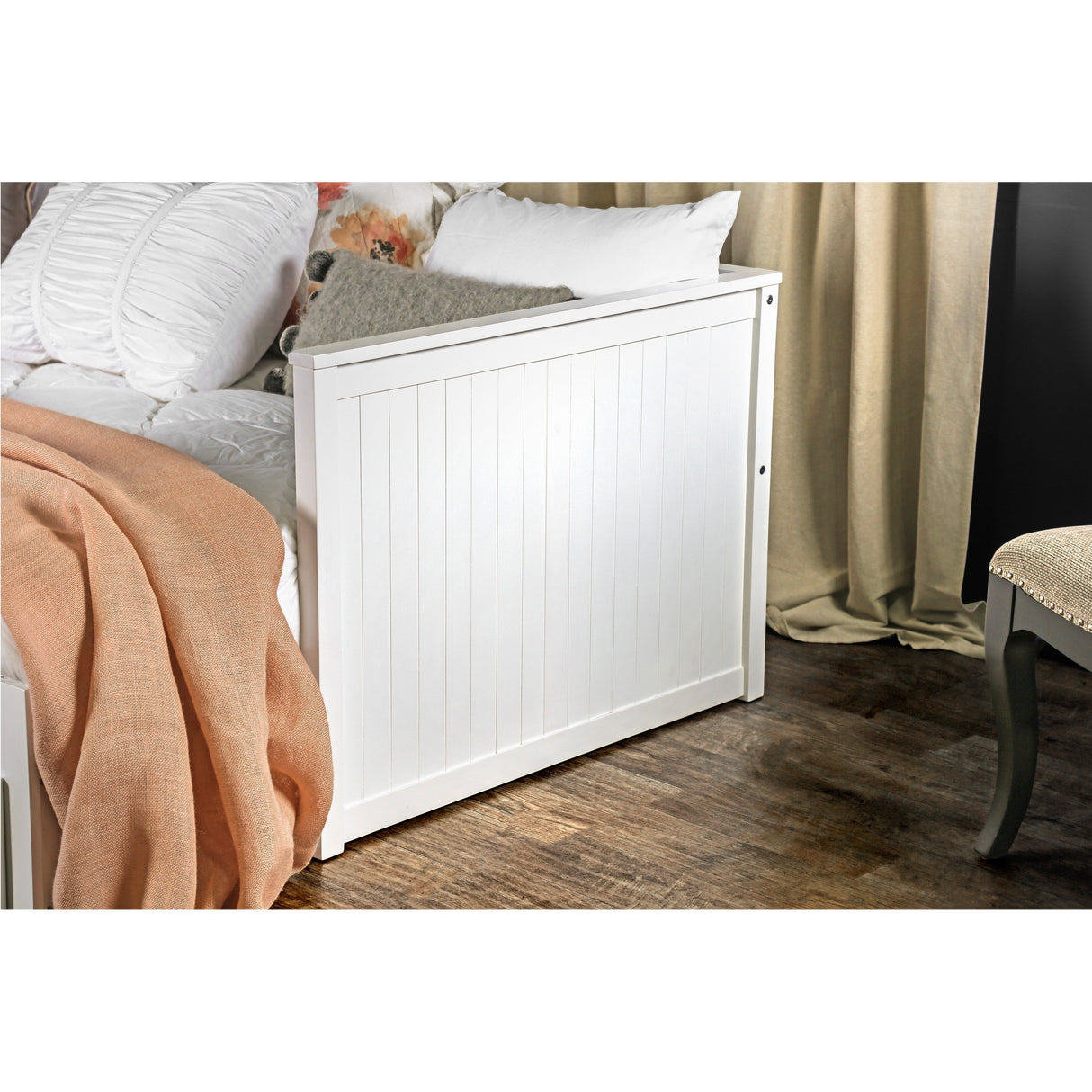 Daja Transitional Full Solid Wood Storage Daybed by Furniture of America
