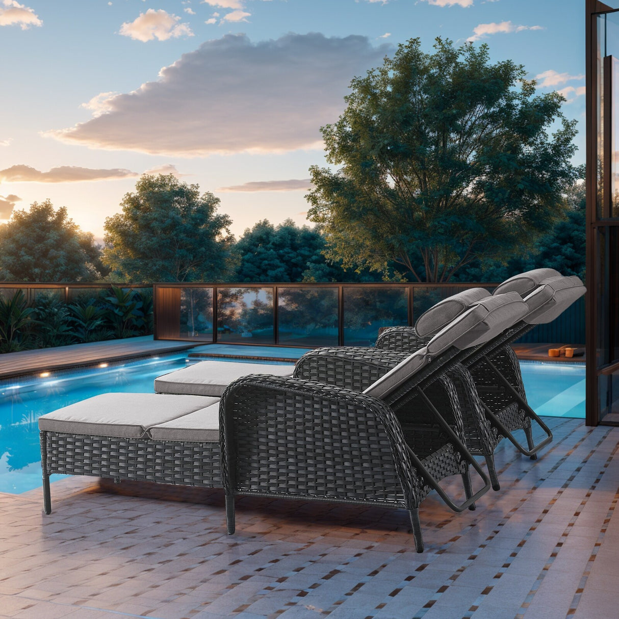 Outdoor 2 Peice Rattan Lounge Chaise