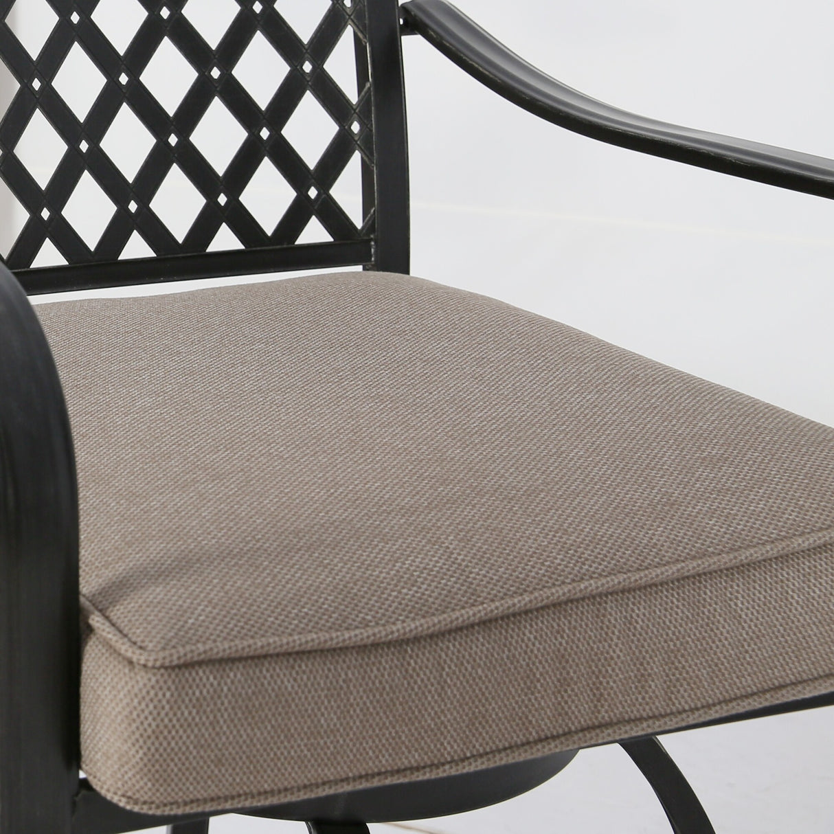 Outdoor Counter Swivel Bar Stools, Patio Chairs with Seat Cushion