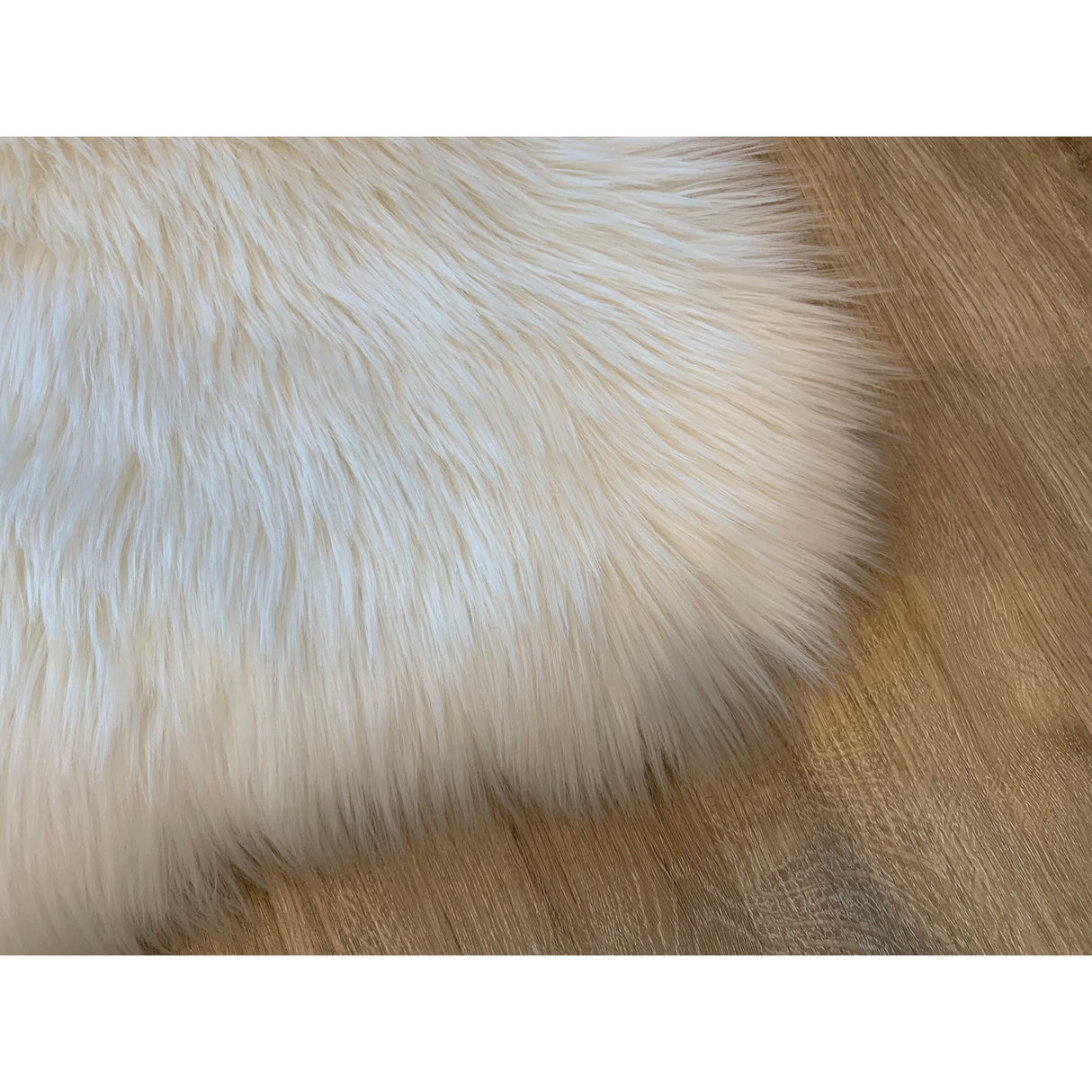 Ovella Home Premium Luxurious Faux Sheepskin 6-Pelt Plush Shag Area Rug - 6' x 6' - 6' x 6'