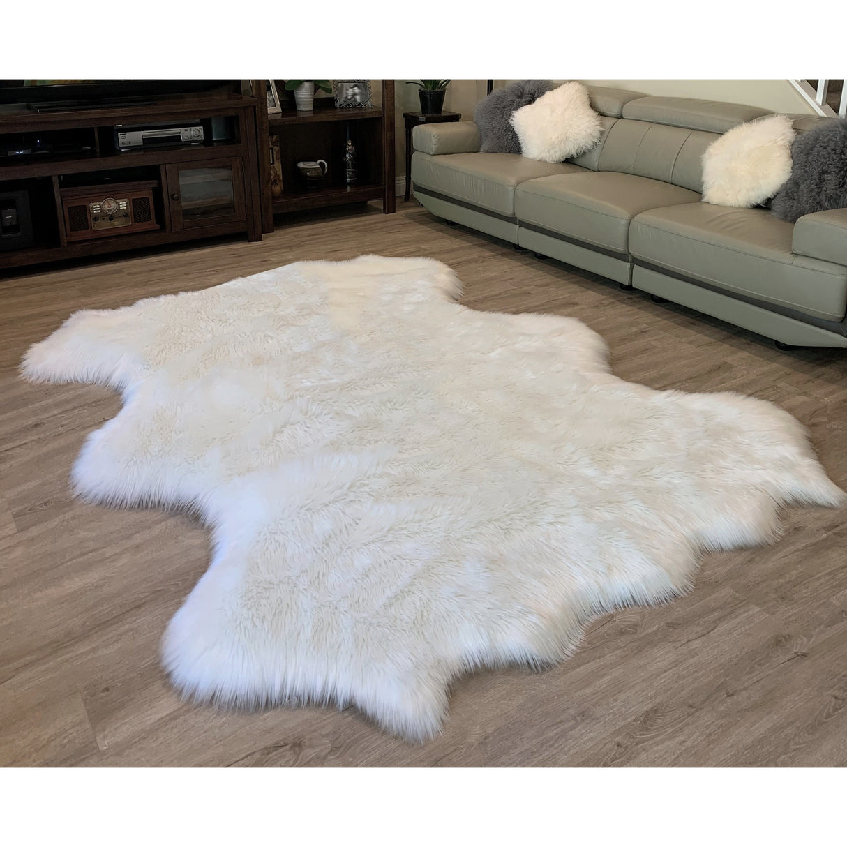 Ovella Home Premium Luxurious Faux Sheepskin 6-Pelt Plush Shag Area Rug - 6' x 6' - 6' x 6'