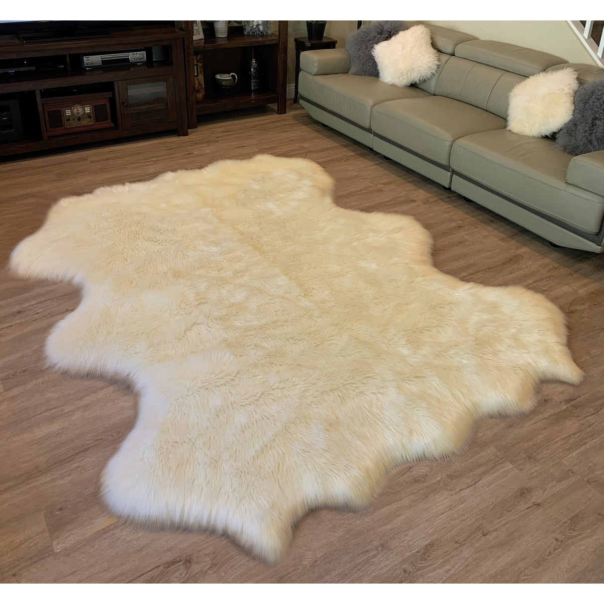 Ovella Home Premium Luxurious Faux Sheepskin 6-Pelt Plush Shag Area Rug - 6' x 6' - 6' x 6'