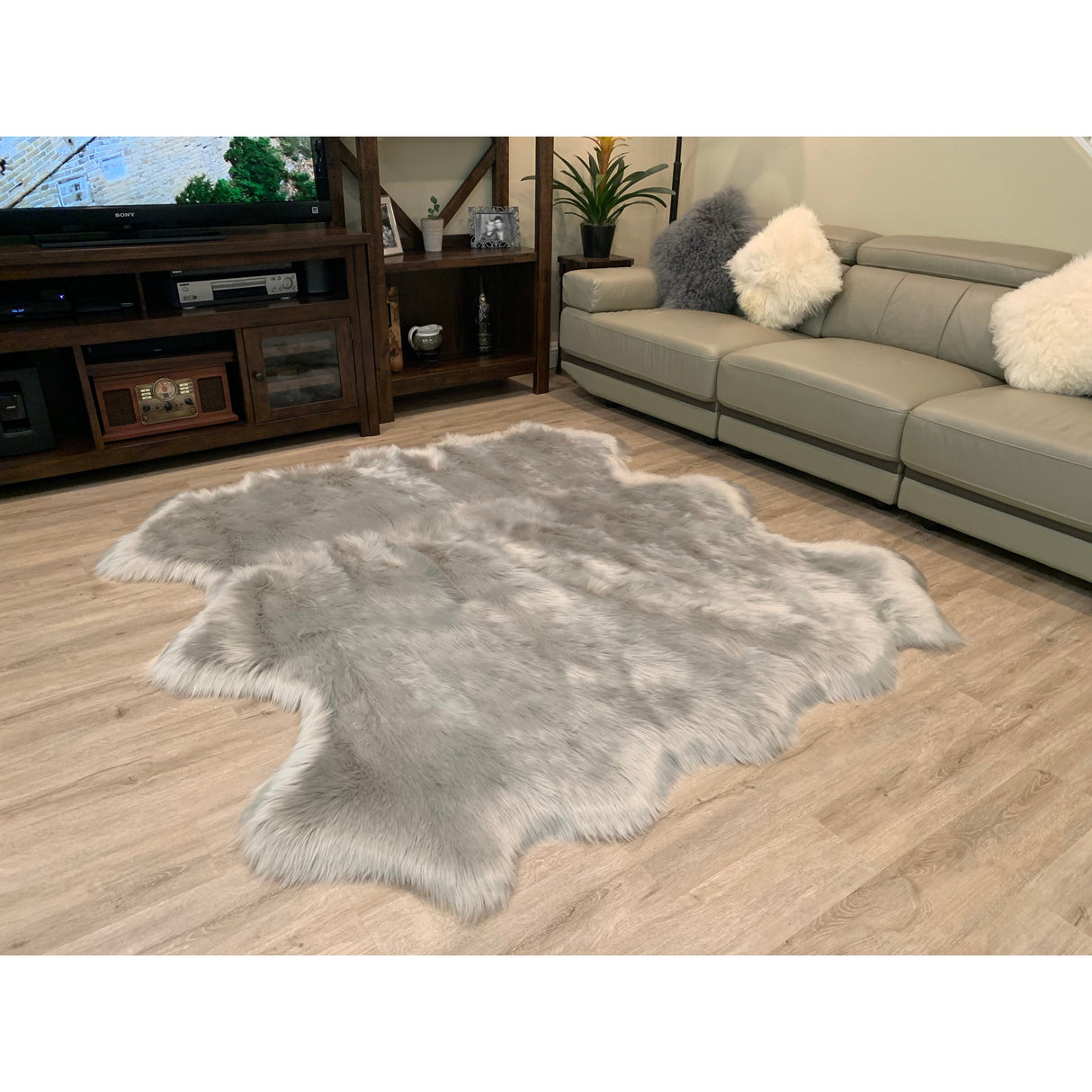 Ovella Home Premium Luxurious Faux Sheepskin 6-Pelt Plush Shag Area Rug - 6' x 6' - 6' x 6'