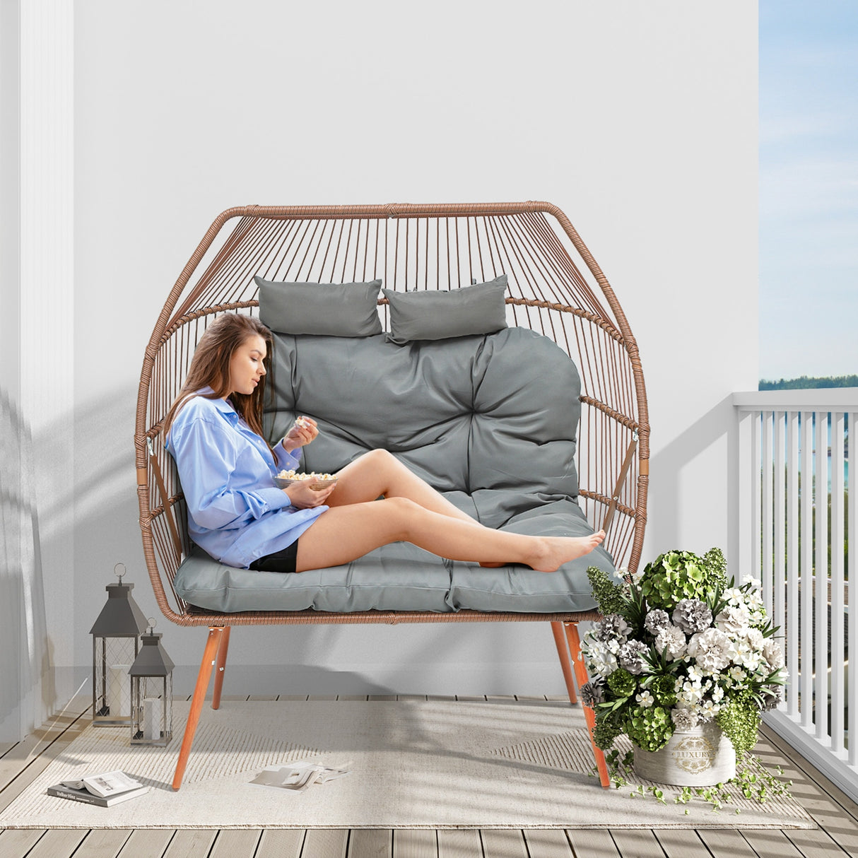 Oversized Double Egg Chair With Stand