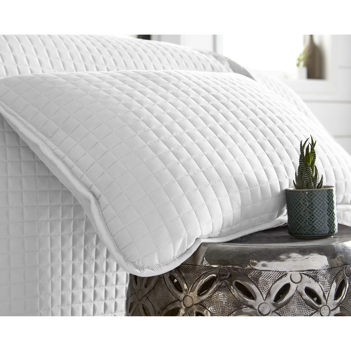 Vilano Oversized 3 piece Quilt Set by Southshore Fine Linens