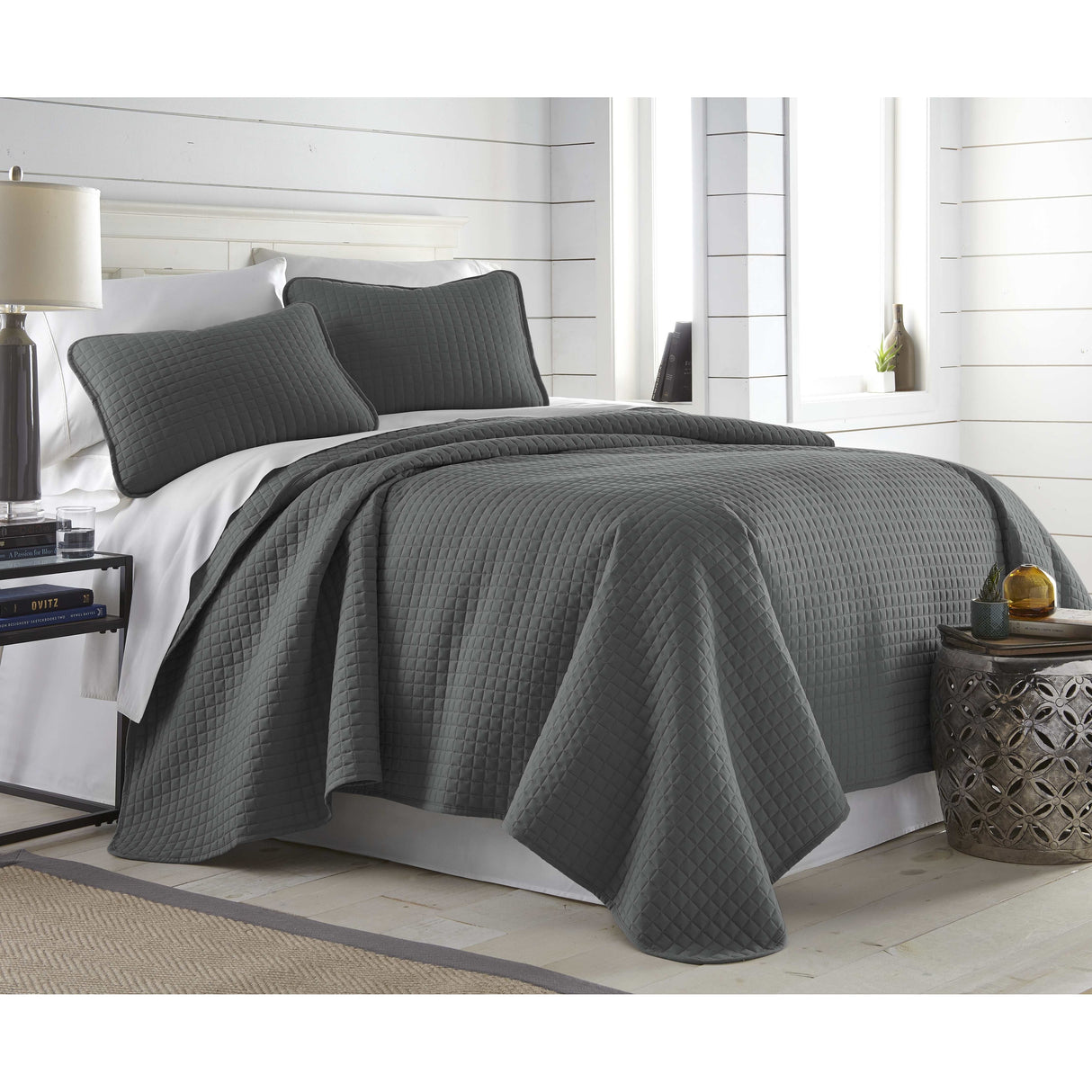 Vilano Oversized 3 piece Quilt Set by Southshore Fine Linens