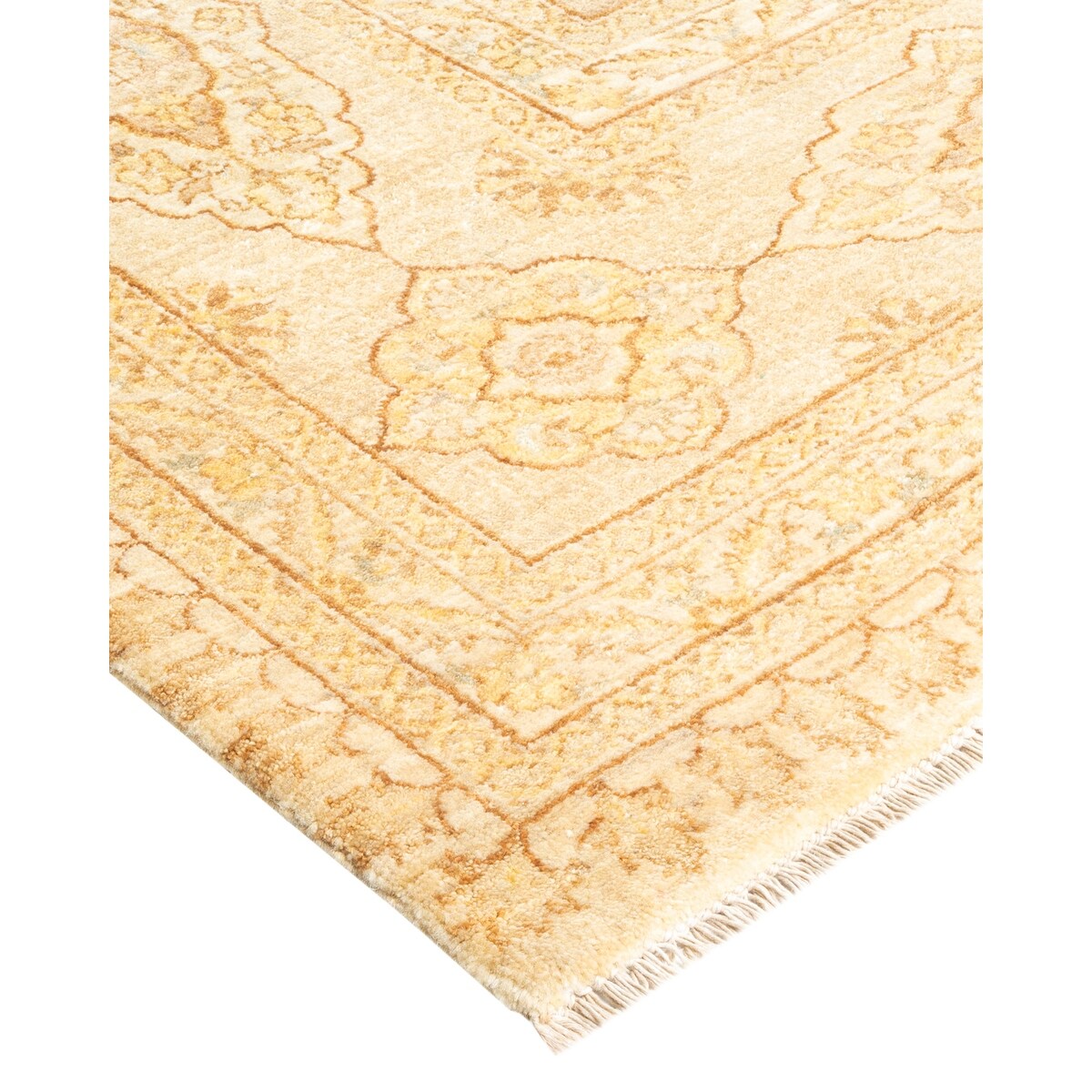 Overton Hand Knotted Wool Vintage Inspired Traditional Mogul Ivory Area Rug - 8 x 10