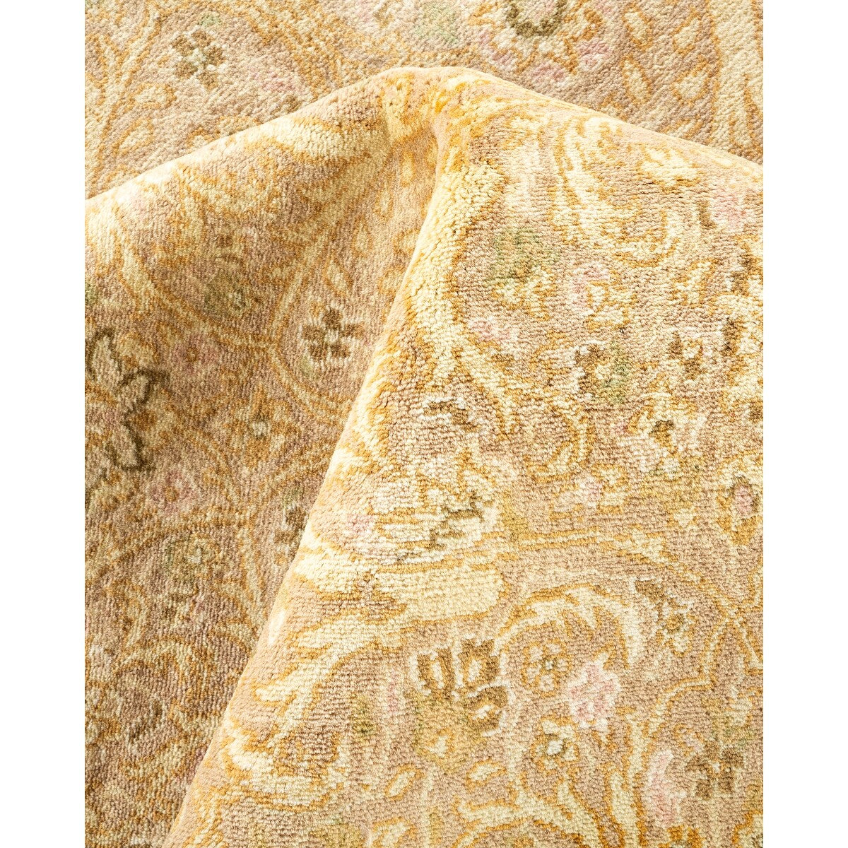 Overton Hand Knotted Wool Vintage Inspired Traditional Mogul Ivory Area Rug - 8 x 10