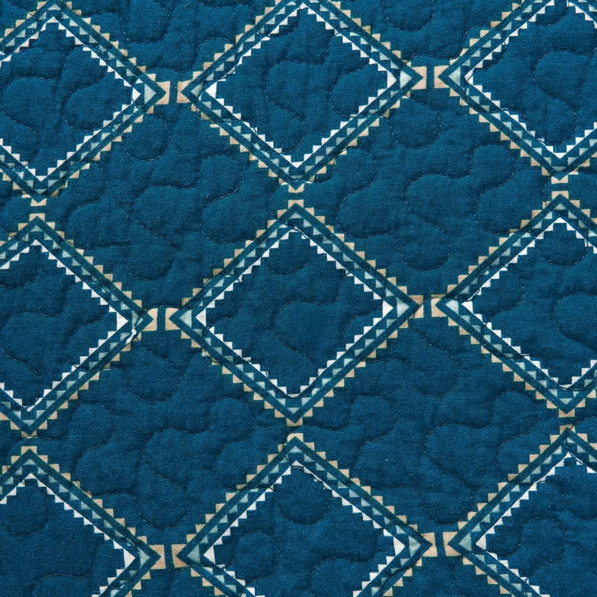 Paseo Road Spirit Valley Southwestern Bedding Aztec 3 Piece Quilt Set