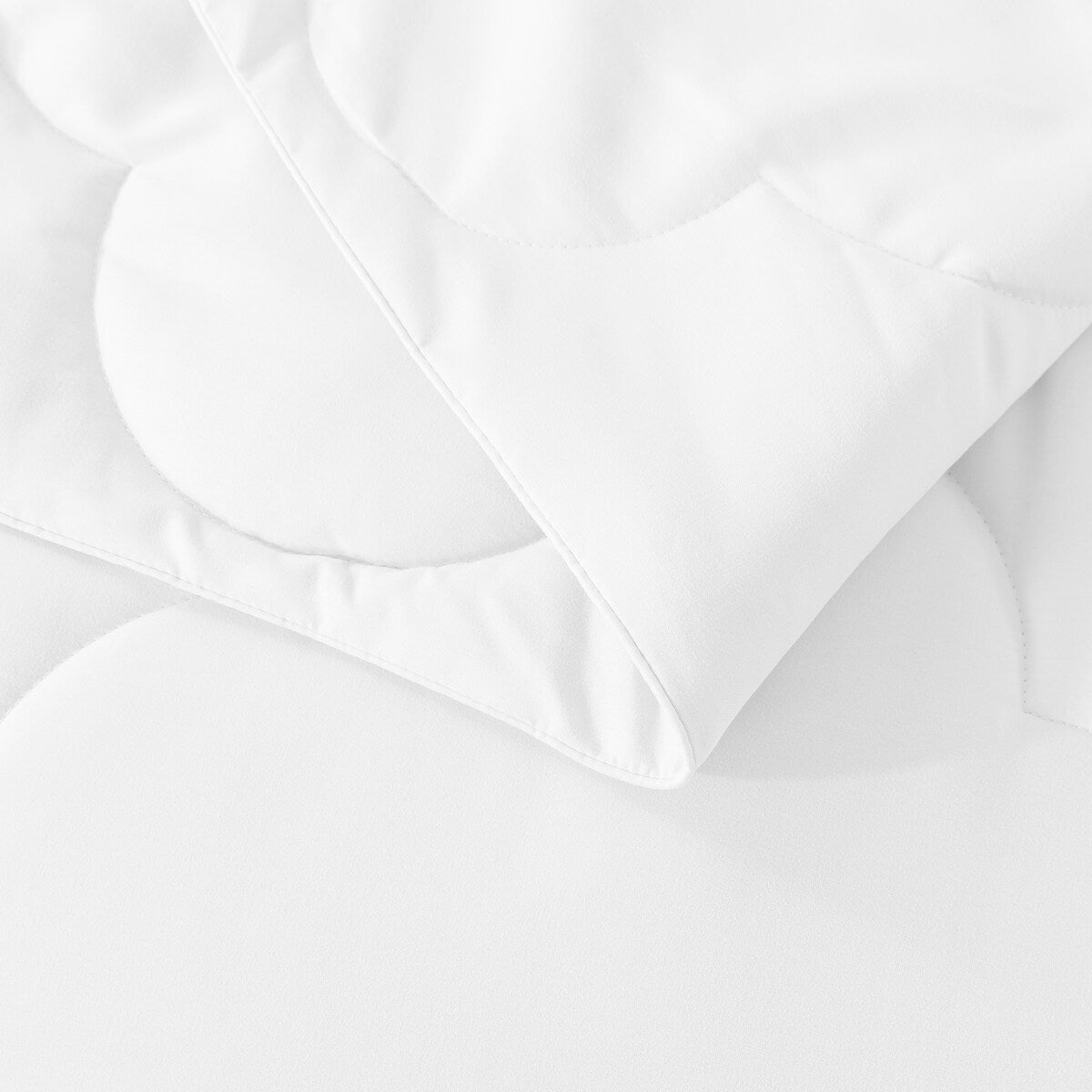 Pendant Down Alternative Comforter