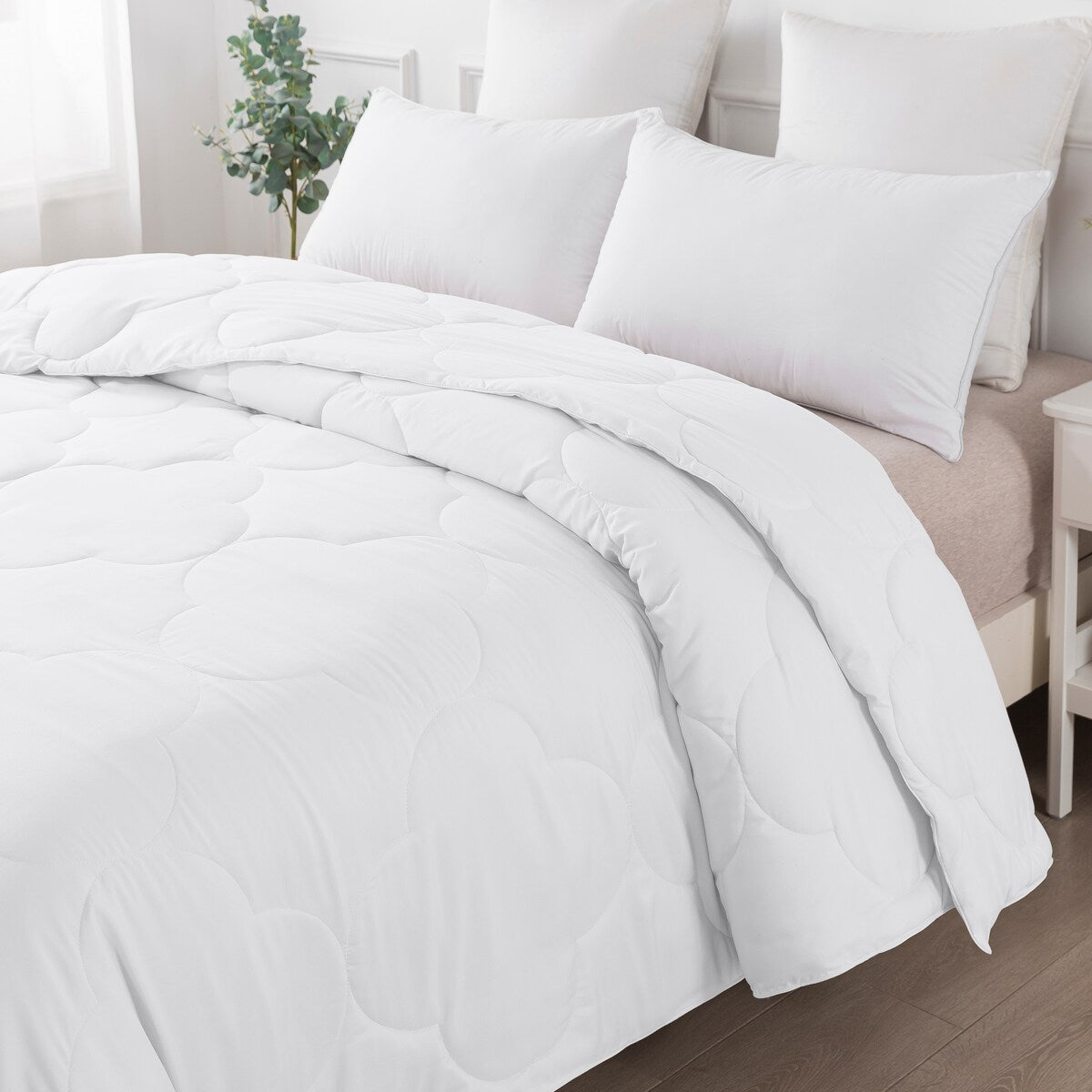 Pendant Down Alternative Comforter