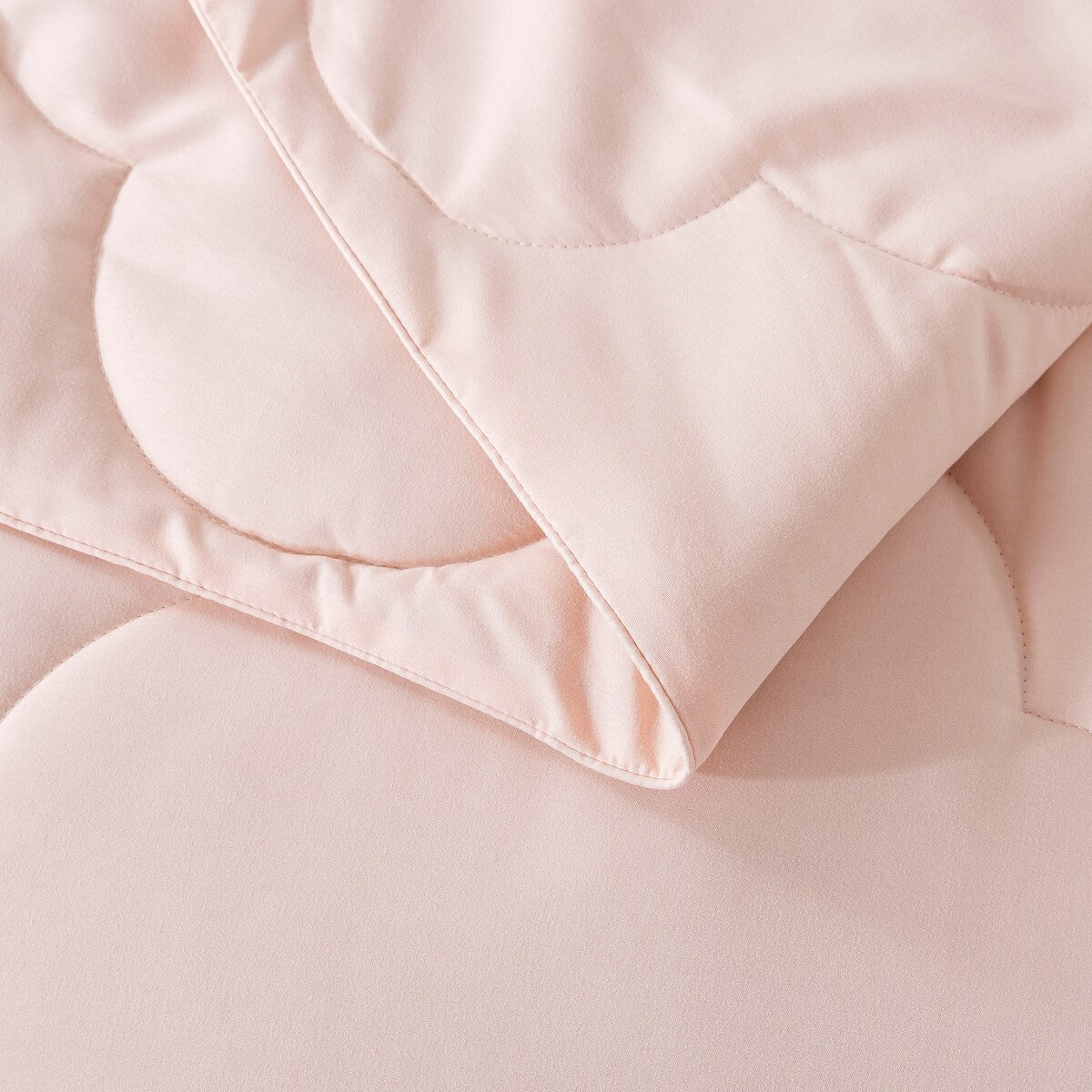 Pendant Down Alternative Comforter