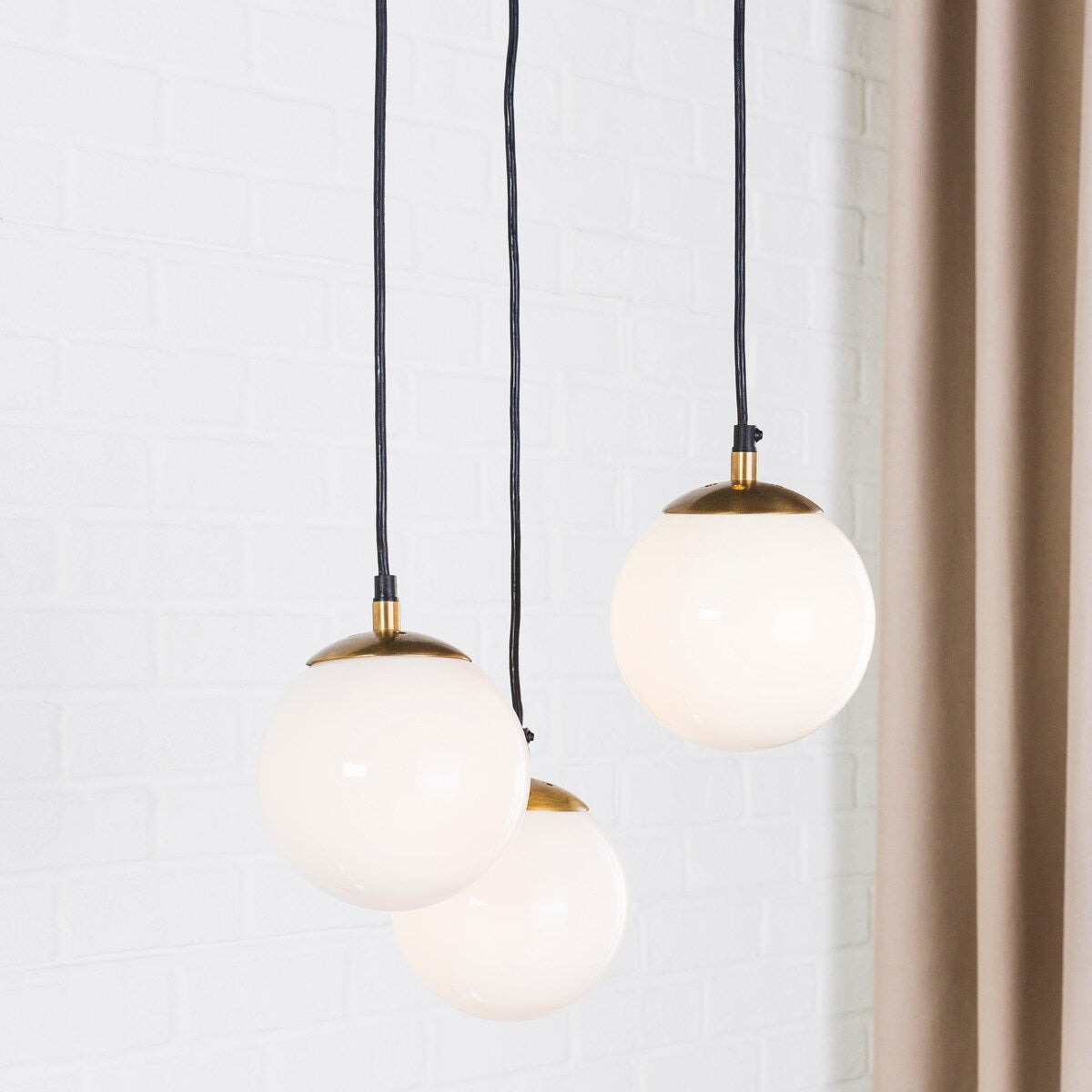 Phaidra Modern Gold 3-Light Pendant Lighting Fixture