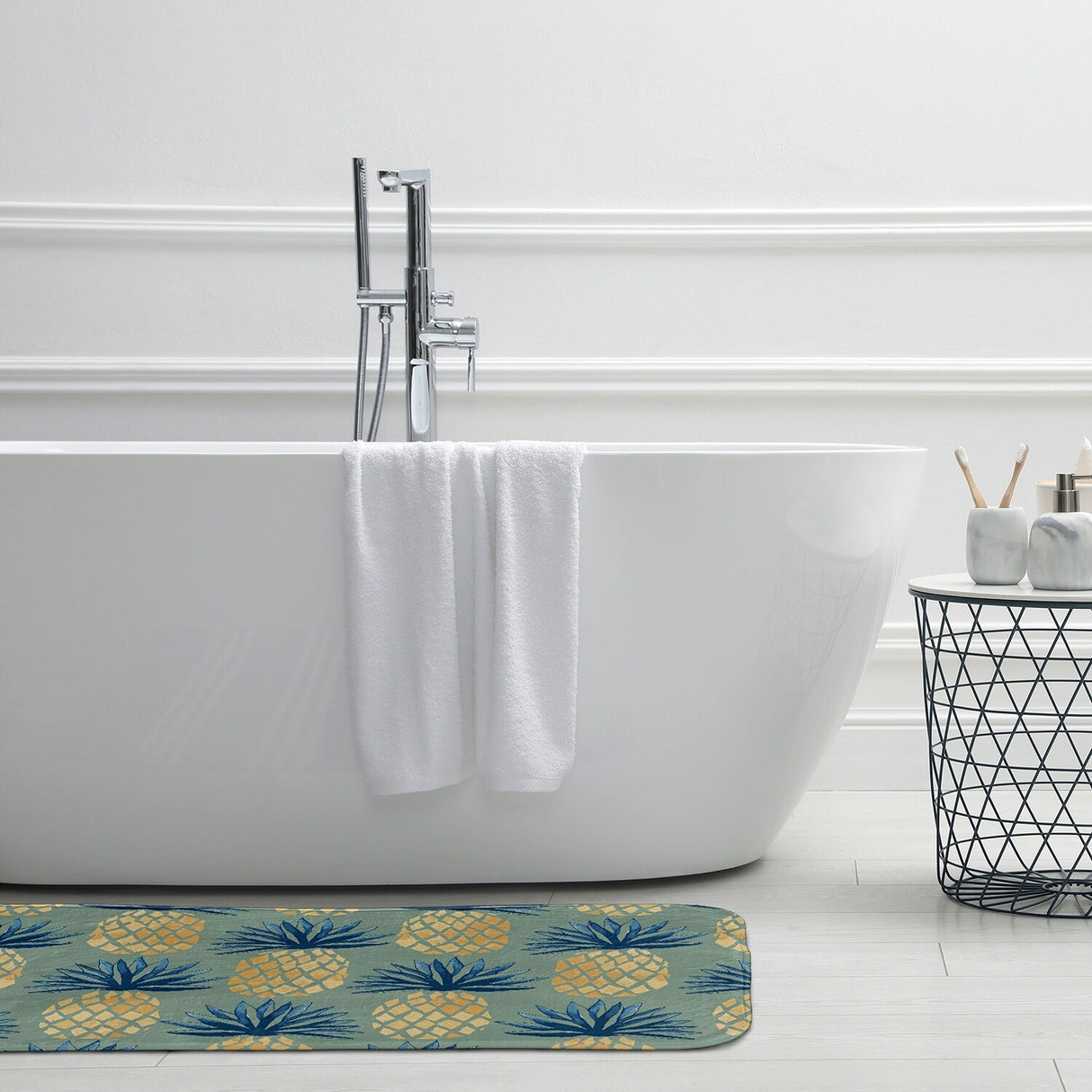 Pineapple Stripes Bathmat