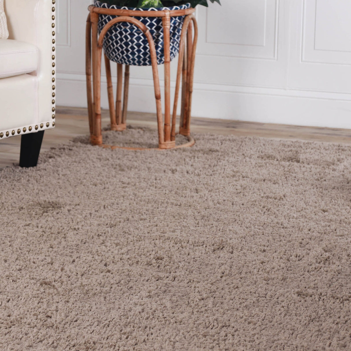 Superior Plush Shag Fuzzy Modern Solid Indoor Area Rug or Runner