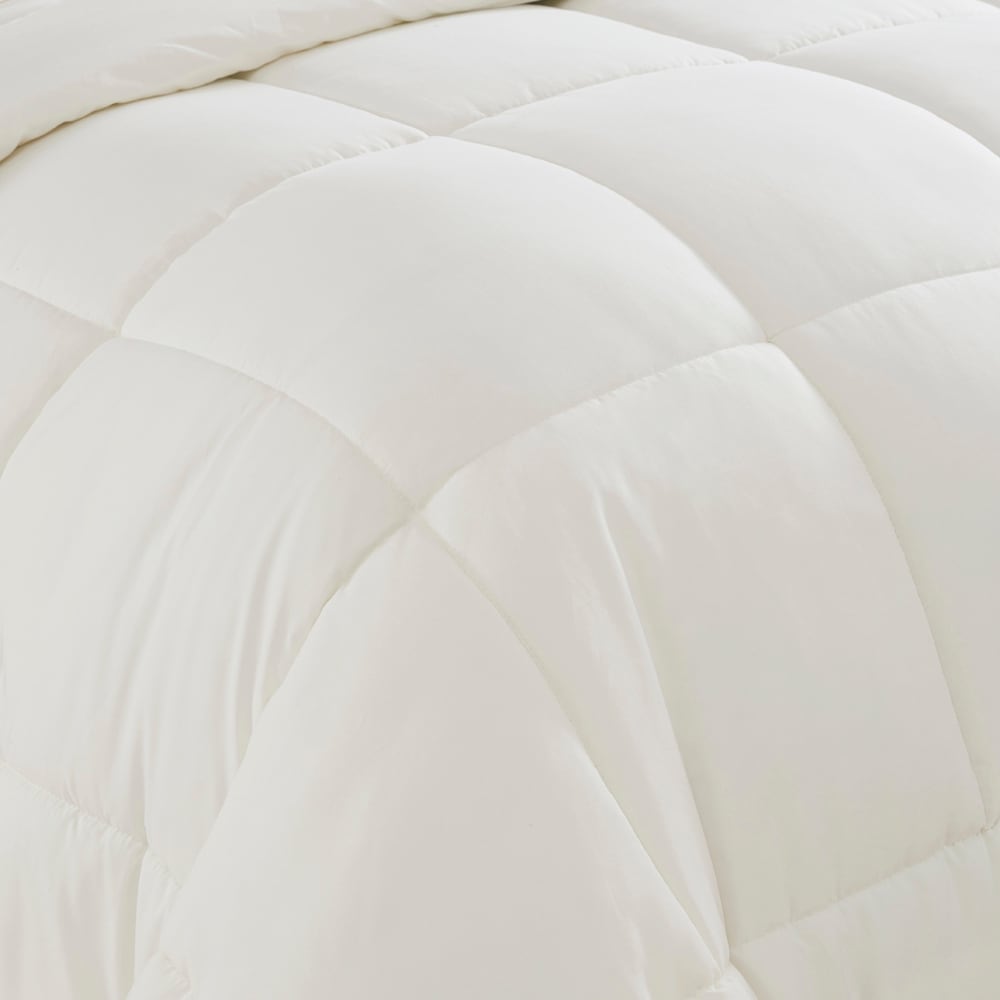Plush Solid Color Box Stitch Down Alternative Comforter