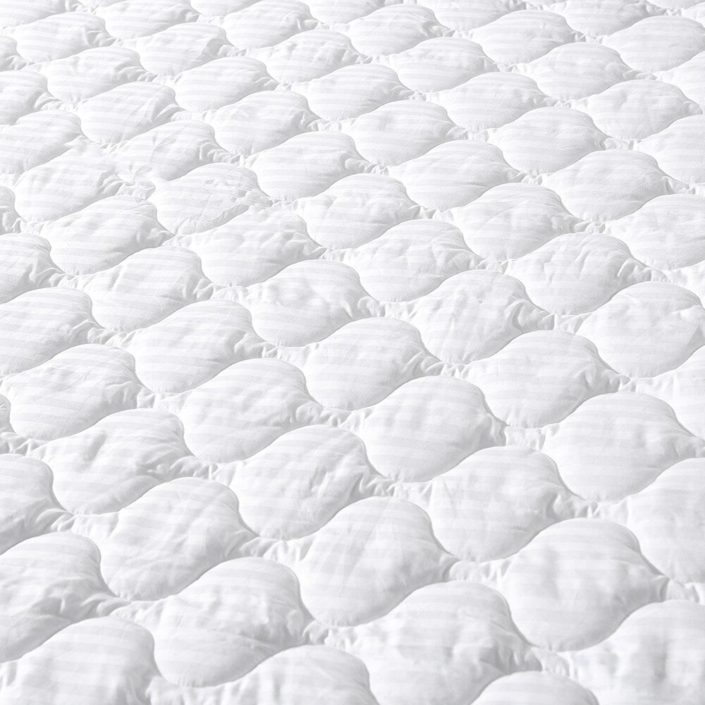 Classic Brands Arvada Deluxe Waterproof Mattress Protector - White