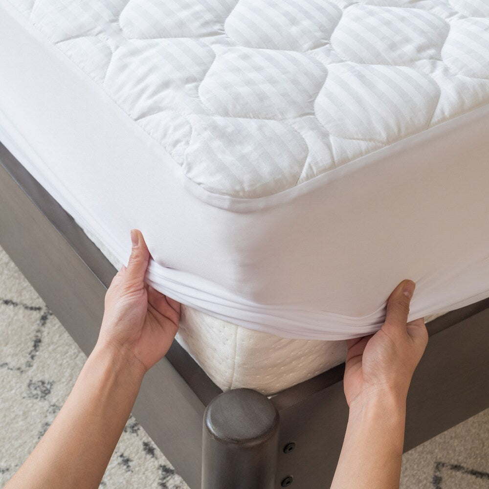 Classic Brands Arvada Deluxe Waterproof Mattress Protector - White