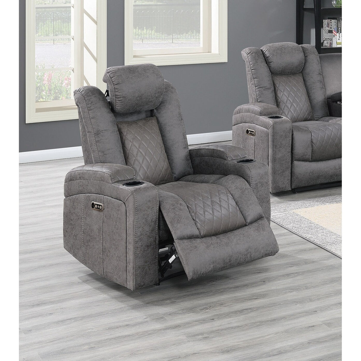 Power Recliner With Cup Holders