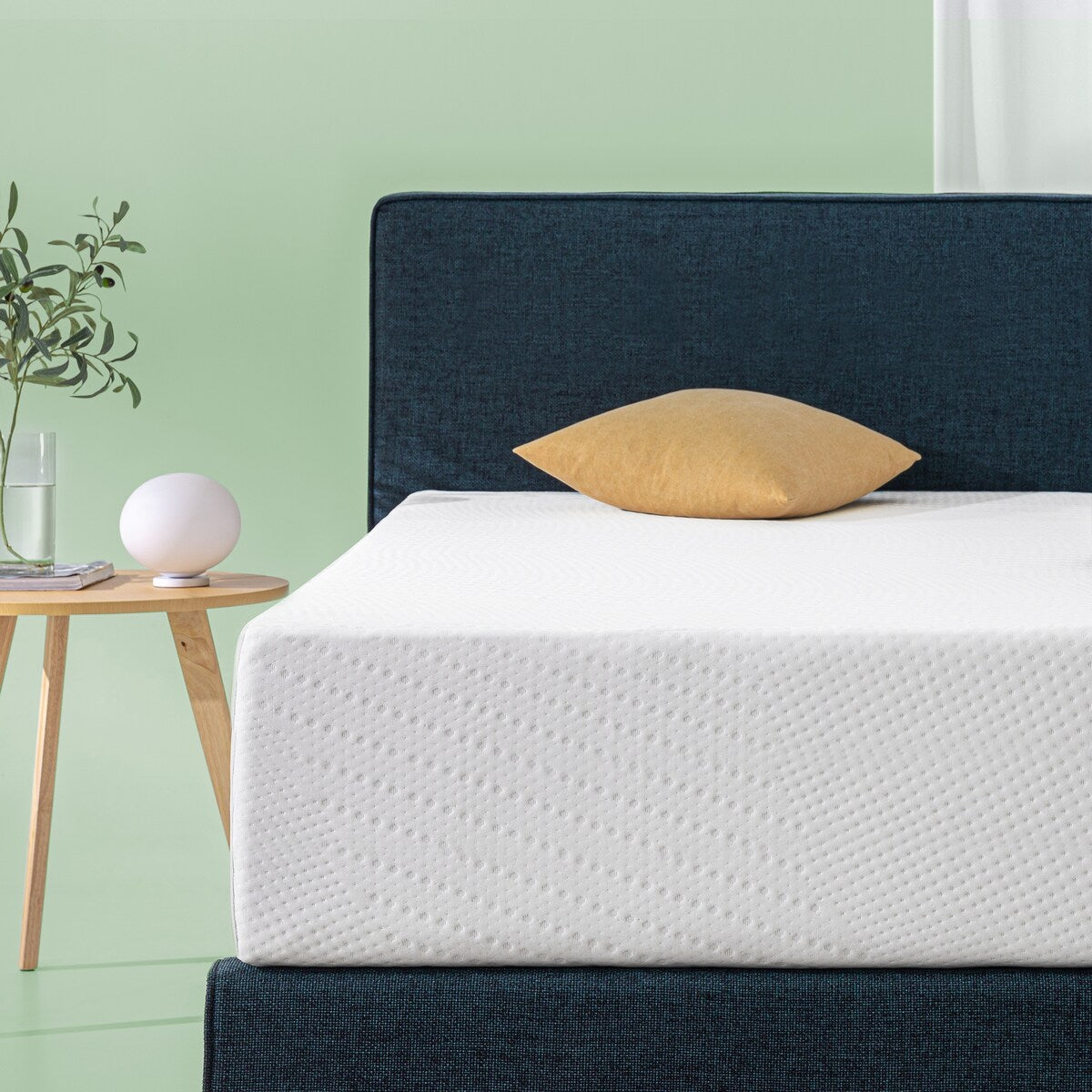 Priage by ZINUS 13.5 Inch Cooling Essential Foam Mattress