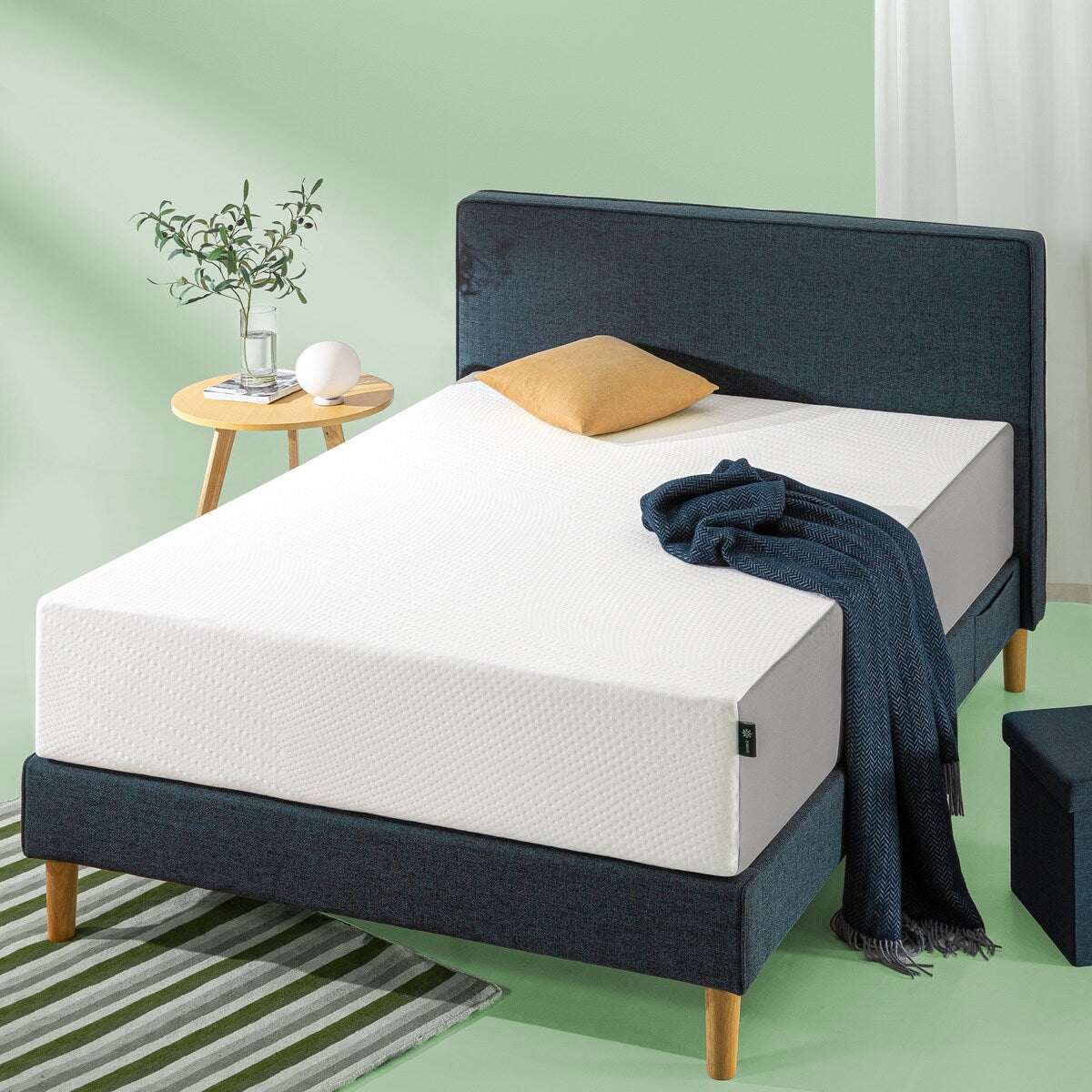 Priage by ZINUS 13.5 Inch Cooling Essential Foam Mattress