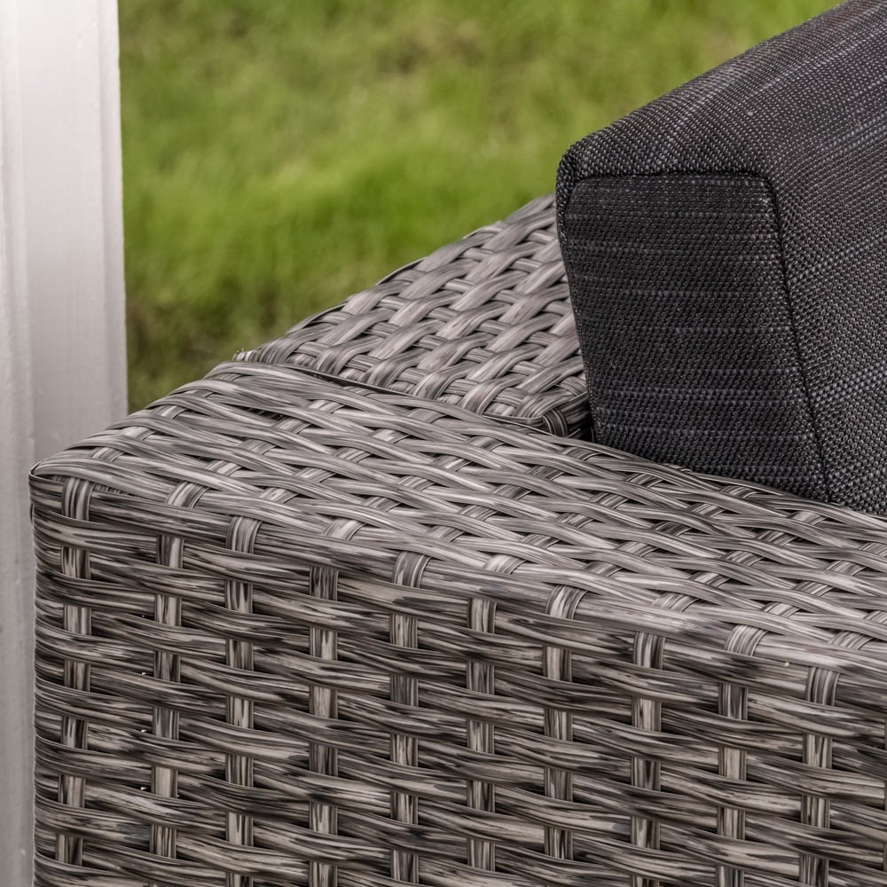Puerta Outdoor 4-piece Patio Chat Set by Christopher Knight Home