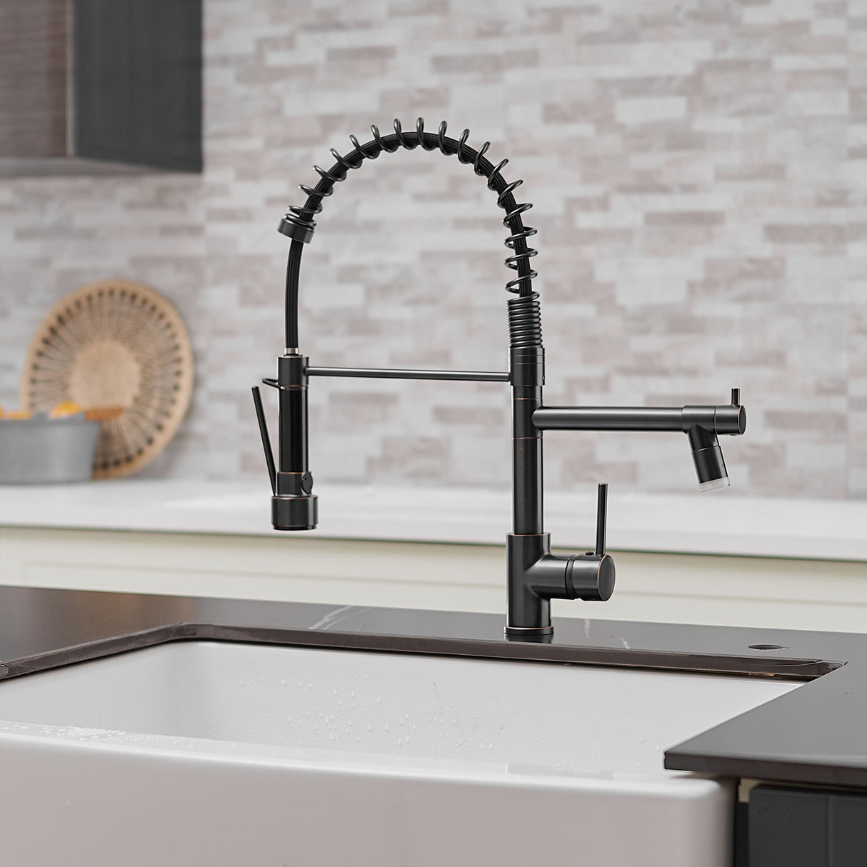Pull Down Kitchen Faucet with Sprayer