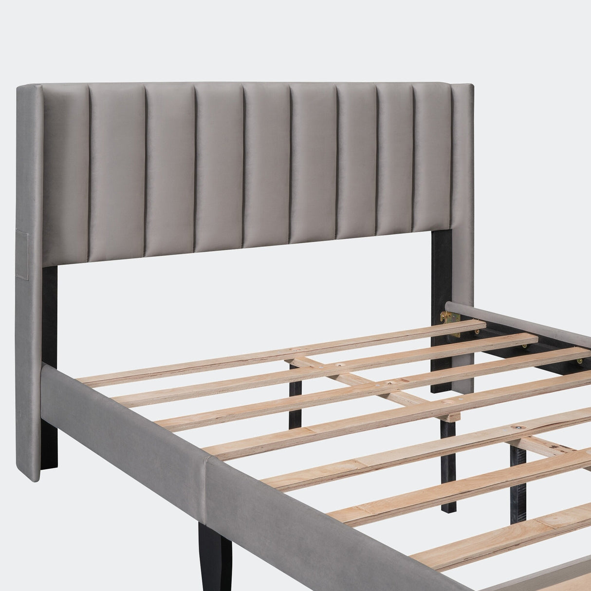 Queen Size Storage Bed Velvet Upholstered Platform Bed