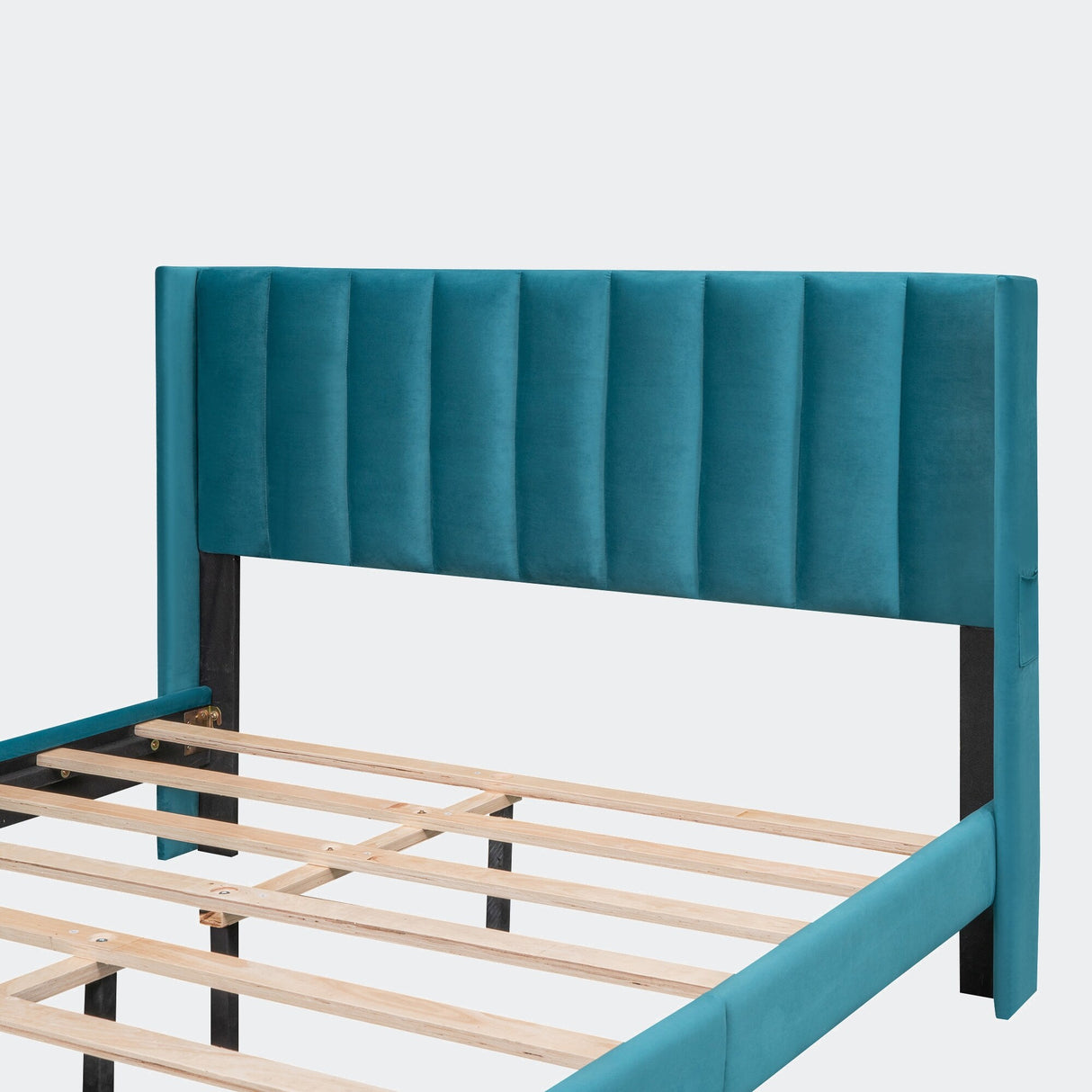 Queen Size Storage Bed Velvet Upholstered Platform Bed
