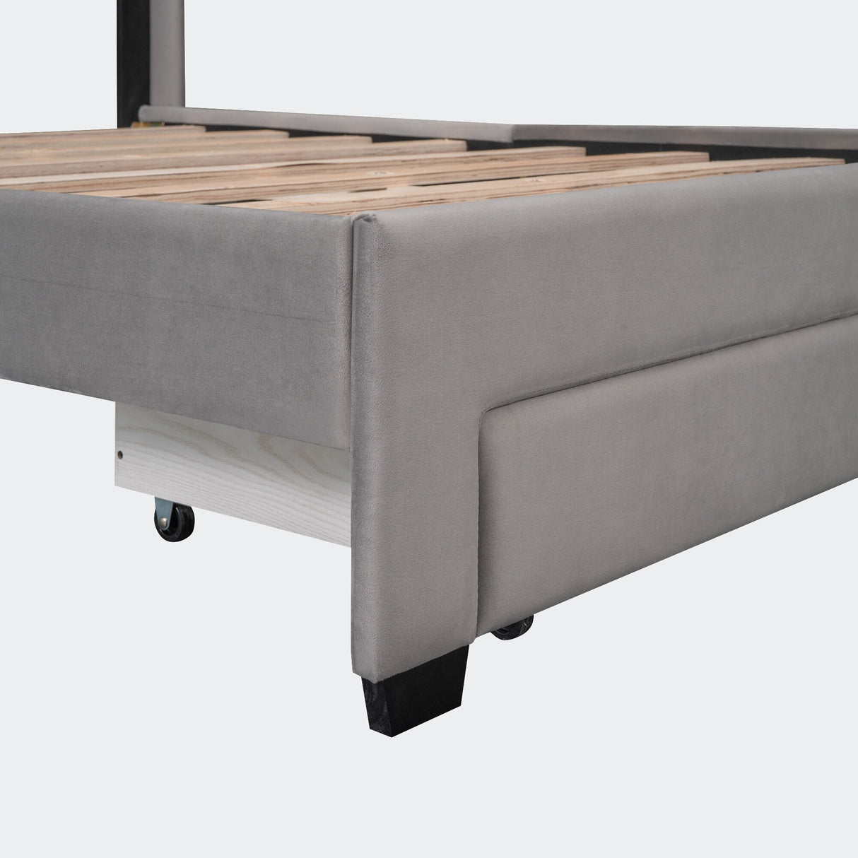 Queen Size Storage Bed Velvet Upholstered Platform Bed