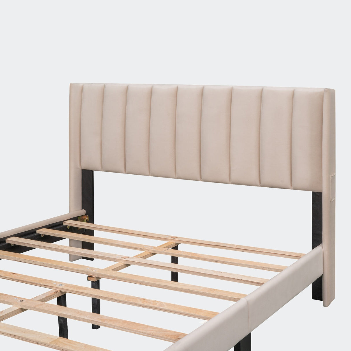 Queen Size Storage Bed Velvet Upholstered Platform Bed