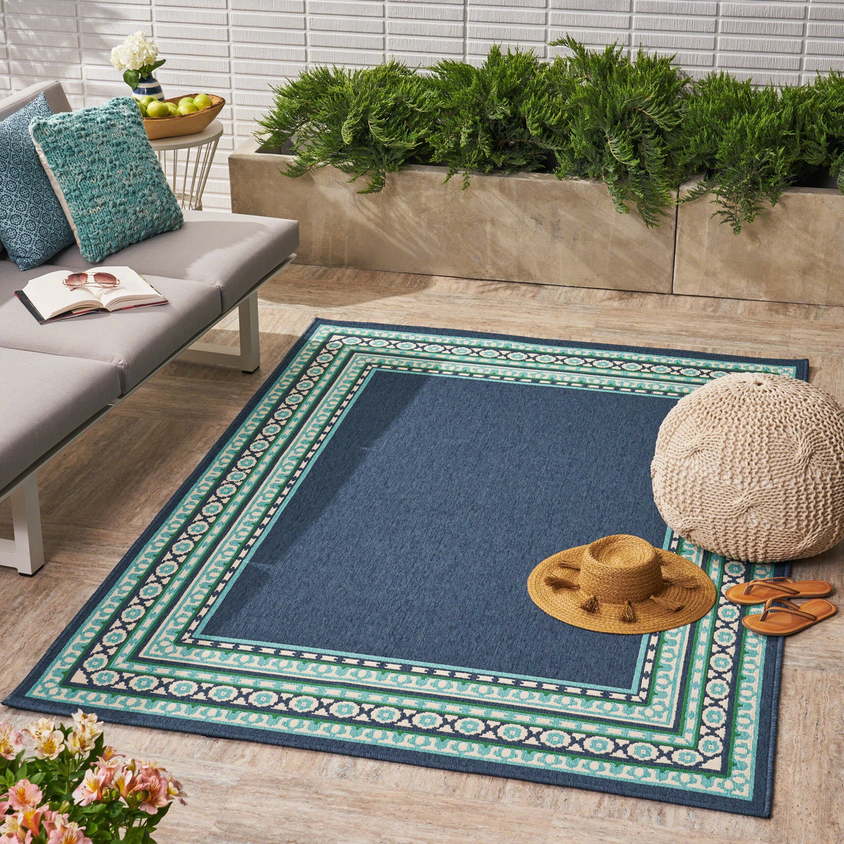 Remington Indoor/ Outdoor Border Area Rug by Christopher Knight Home