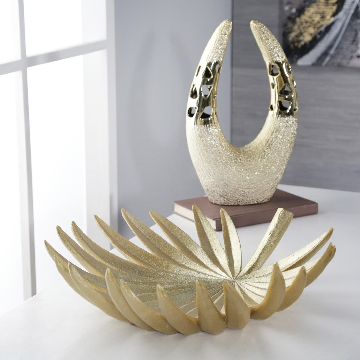 Resin 16" Palm Leaf Plate, Gold