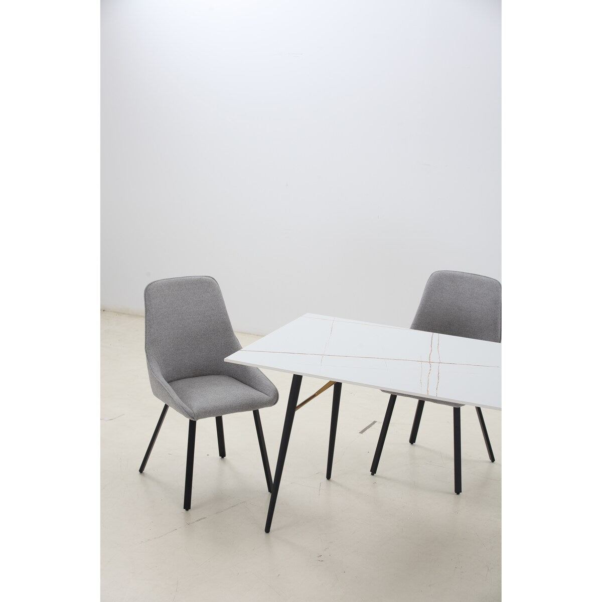 Restaurant Chair, Metal Chair Legs, High Backrest, Velvet Thickened Seat Cushions (4 Pieces)