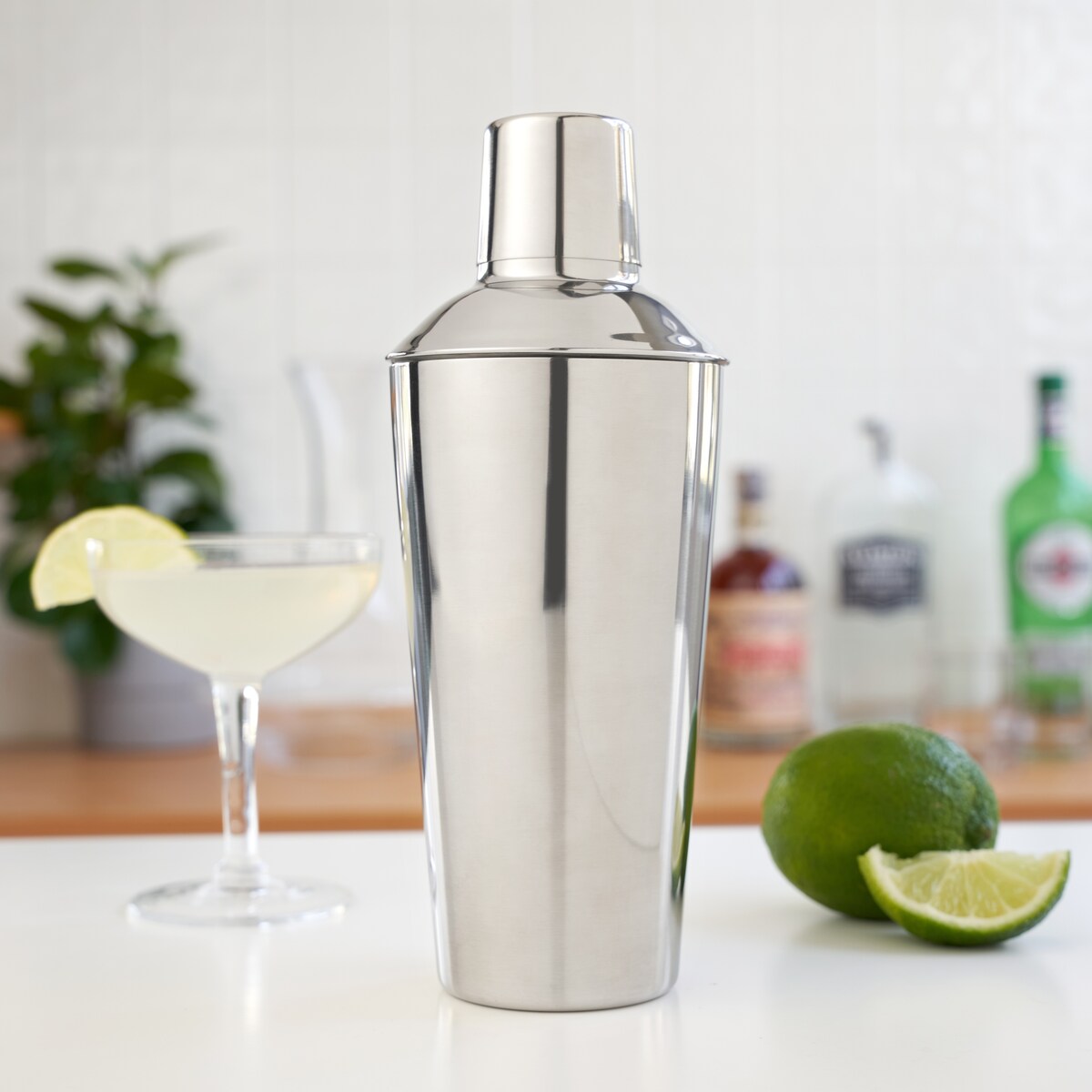 Retro 24 oz Cocktail Shaker