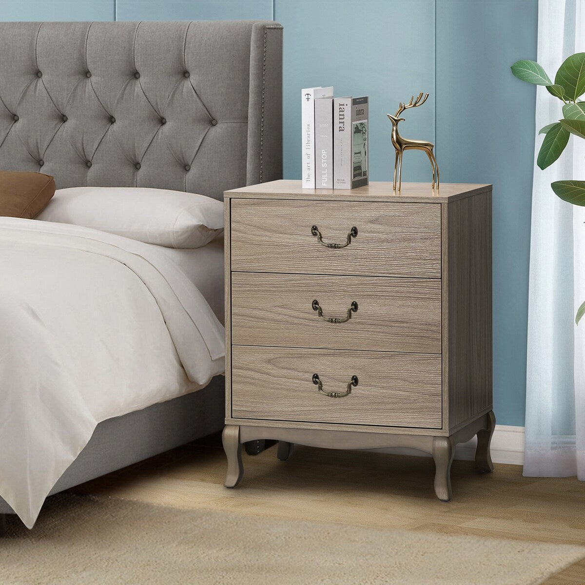 Retro 3-Drawer Wood Nightstand with Cabriole Legs