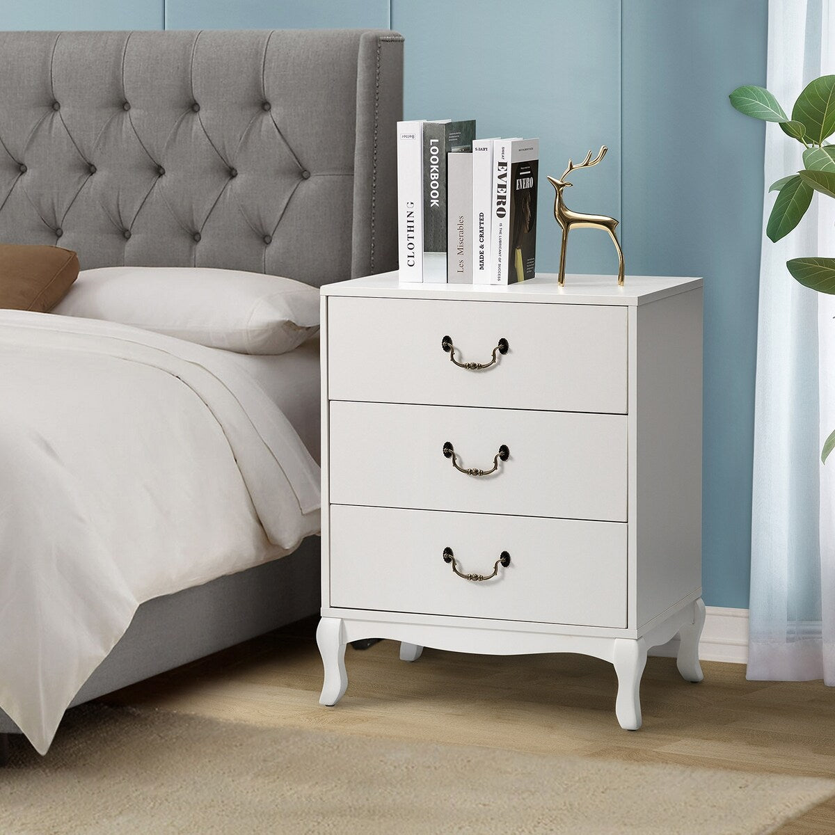 Retro 3-Drawer Wood Nightstand with Cabriole Legs