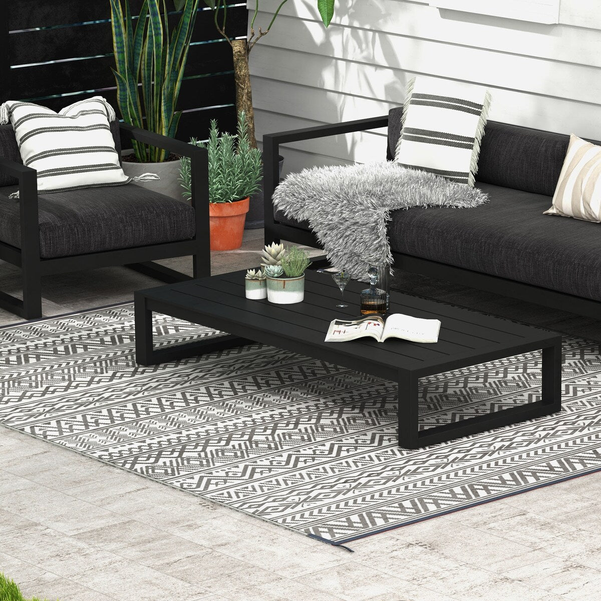 Reversible Outdoor Rug