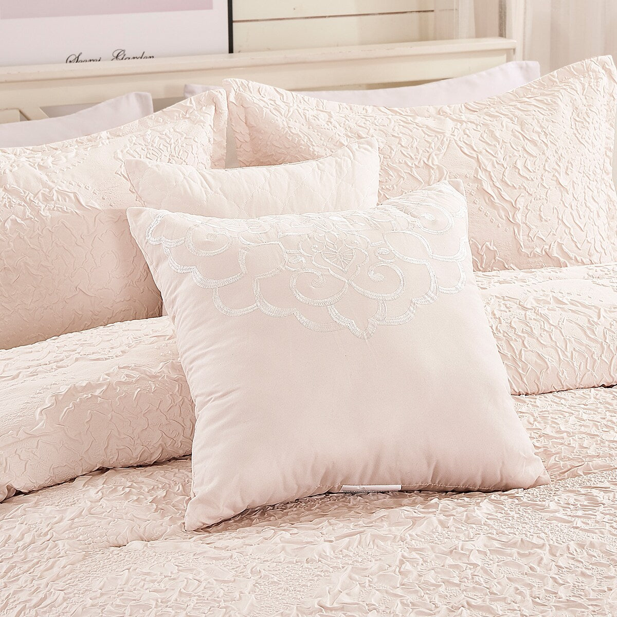 Riane Luxury 7 Piece Comforter
