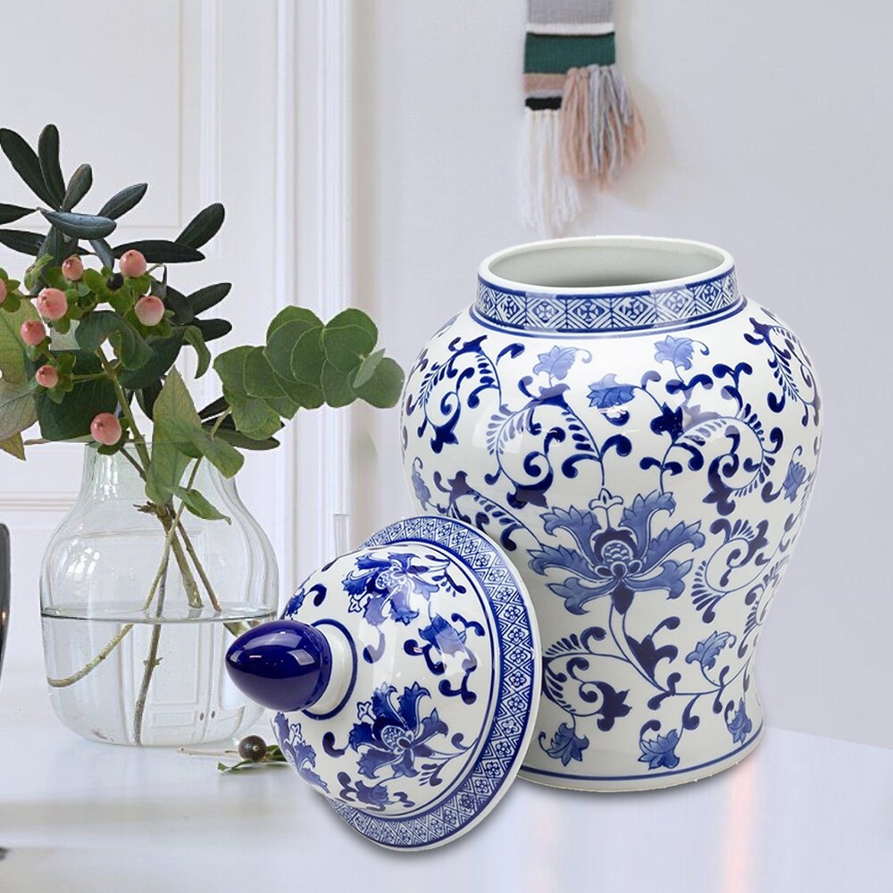 Royal Urn