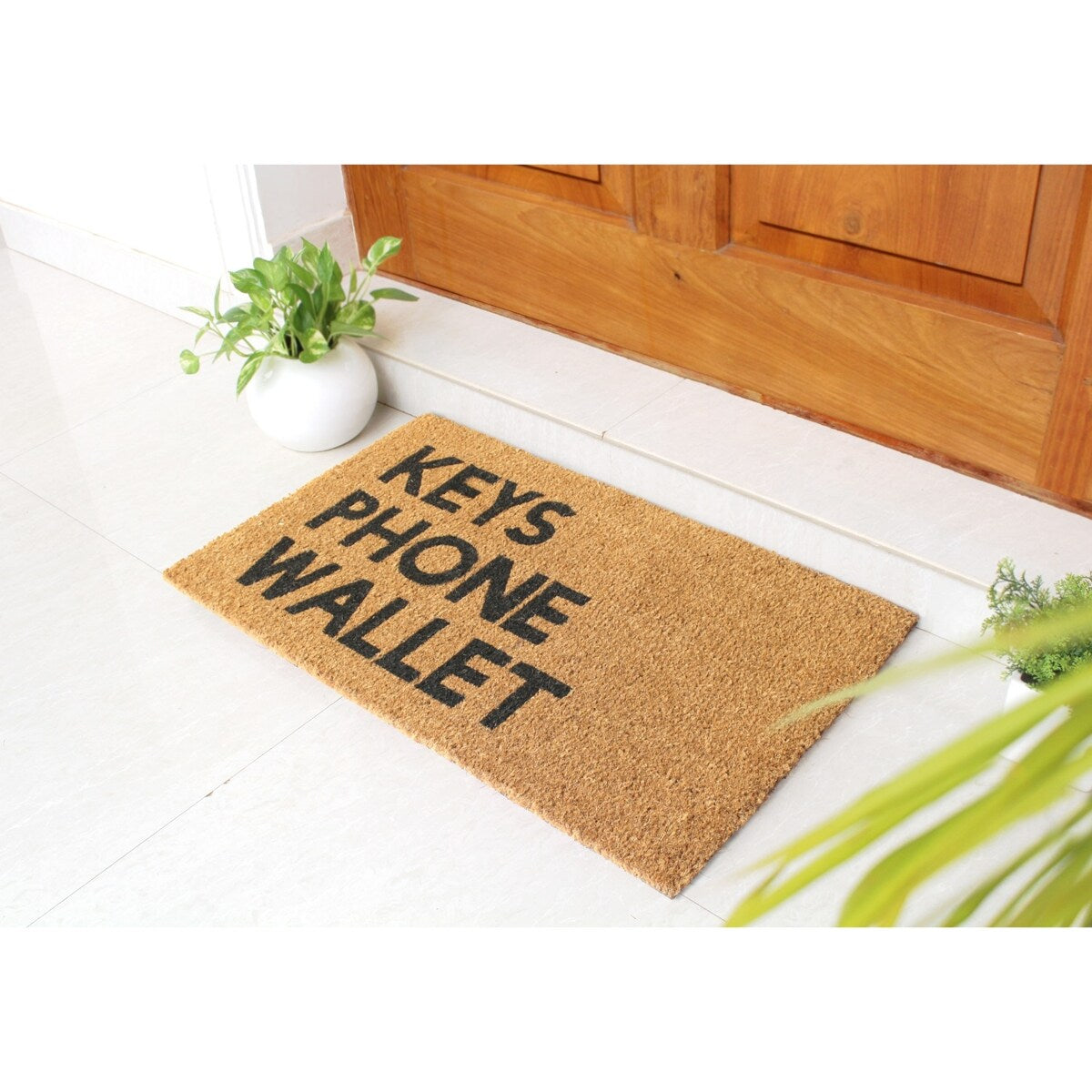RugSmith Black Machine Tufted Keys Phone Wallet Doormat, 18"x30"