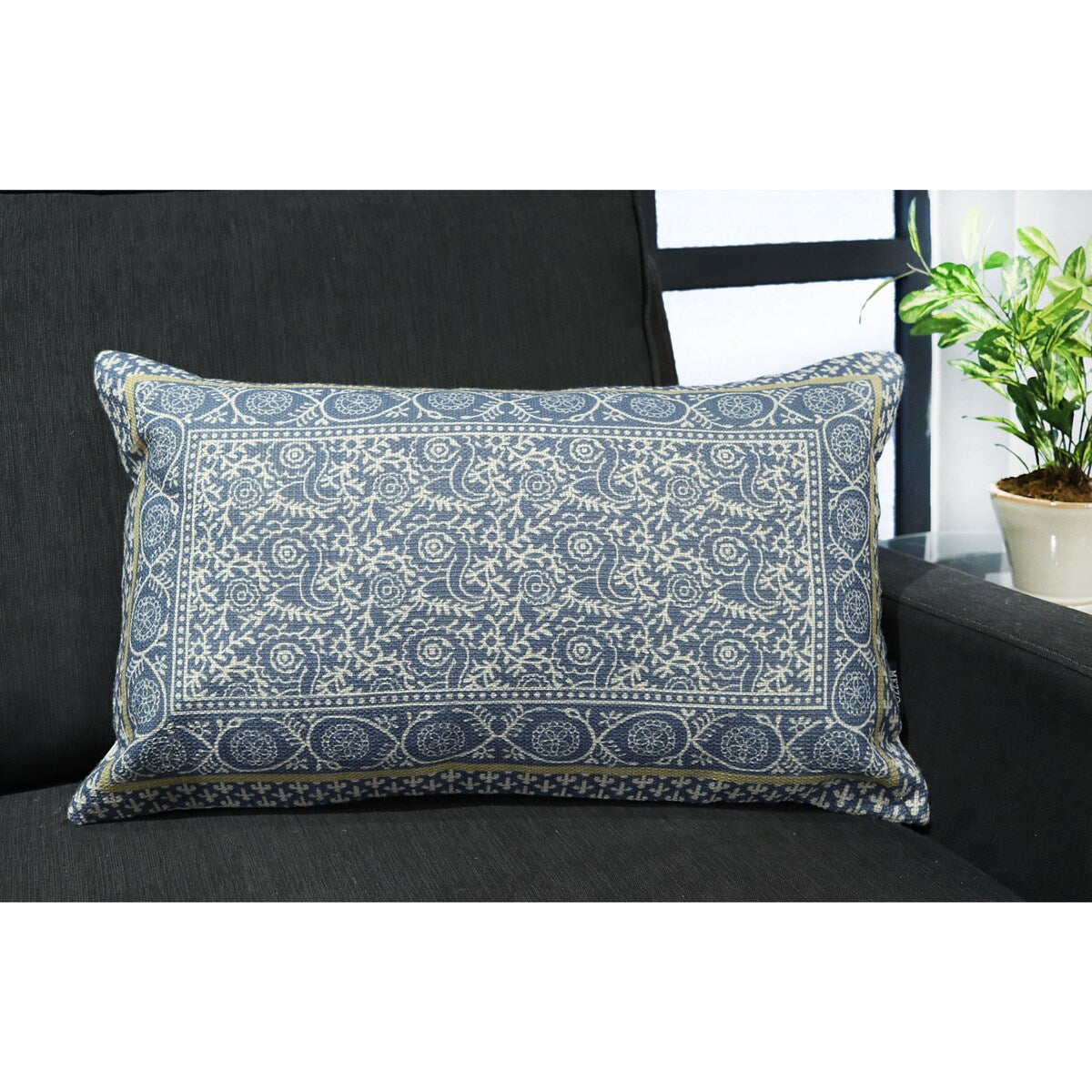 RugSmith Denim Machine Woven Chateau Throw Pillow, 16" x 26"