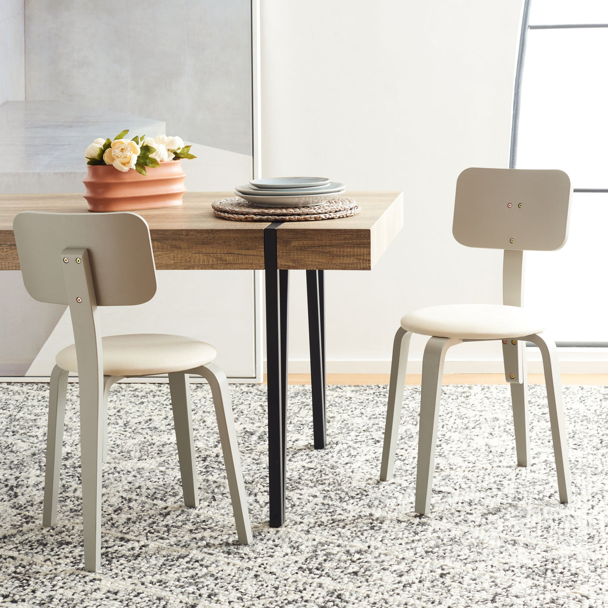 SAFAVIEH Alwine Upholstered Stackable Dining Chair (Set of 2) - 23Wx23Dx33H