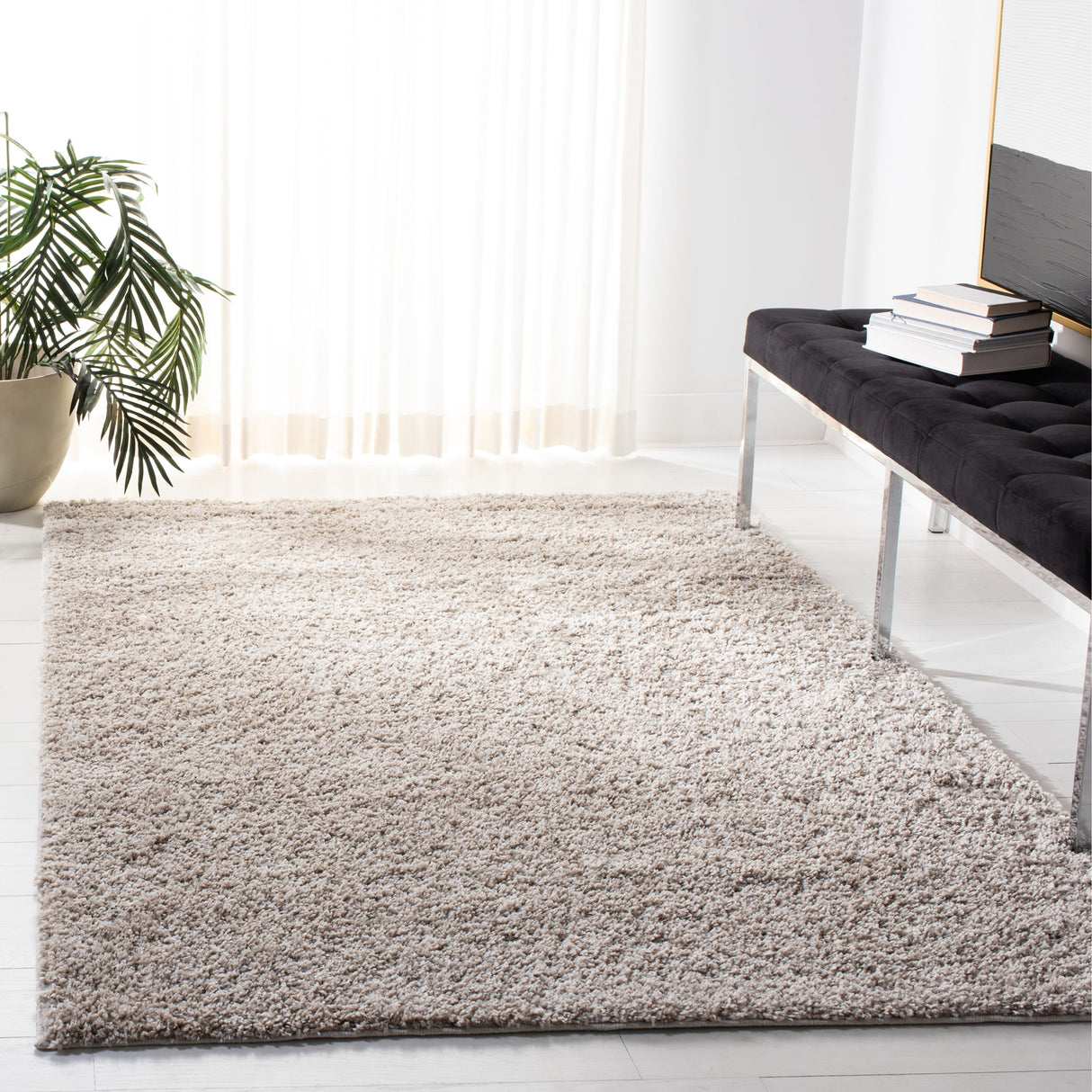 SAFAVIEH Arizona Shag Mechtilde 1.6-inch Thick Rug