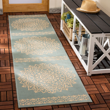 SAFAVIEH Beach House Mecbure Indoor/ Outdoor Waterproof Patio Backyard Rug