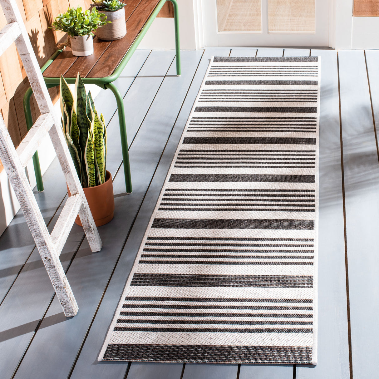 SAFAVIEH Beach House Mecbure Indoor/ Outdoor Waterproof Patio Backyard Rug