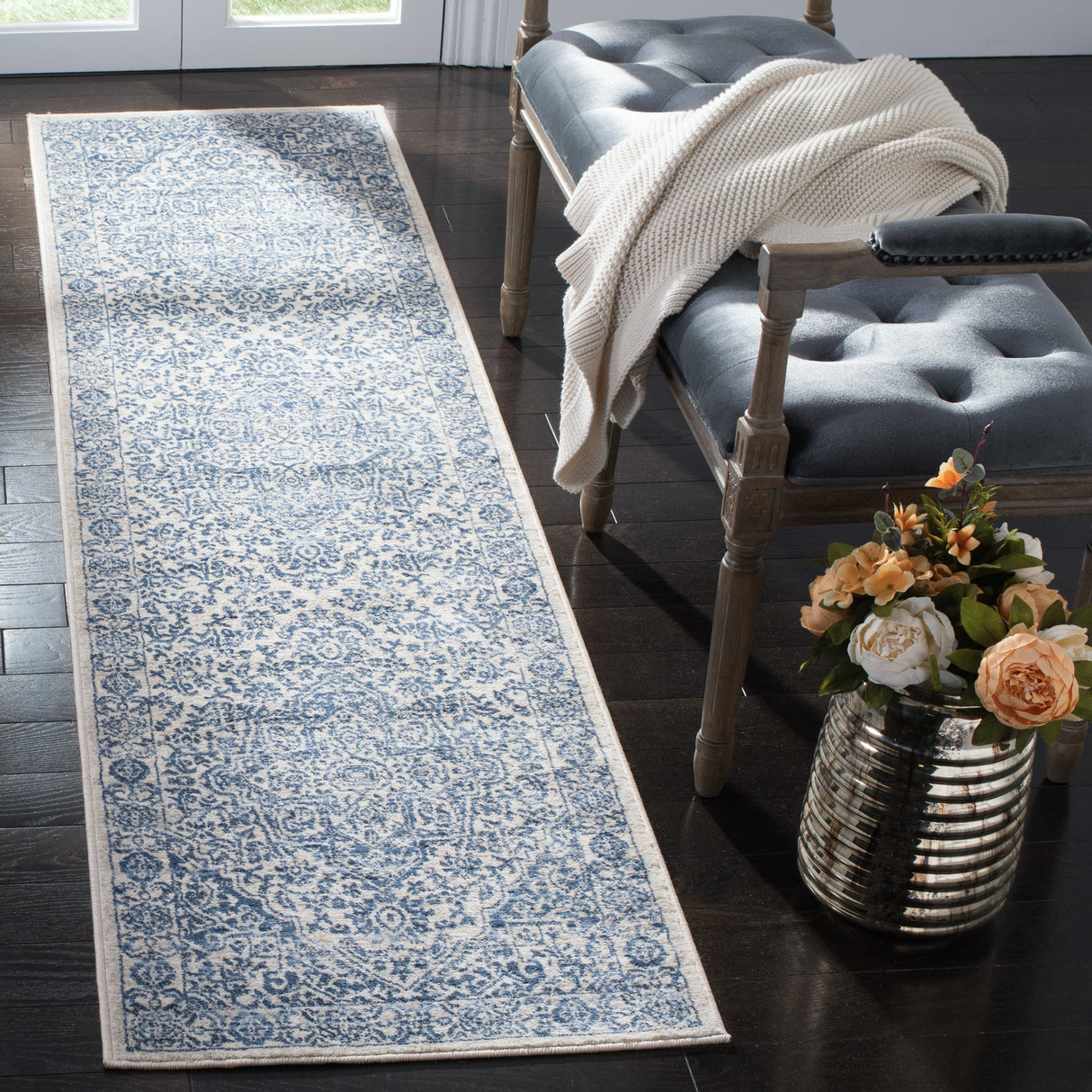 SAFAVIEH Brentwood Þordis Oriental Medallion Rug