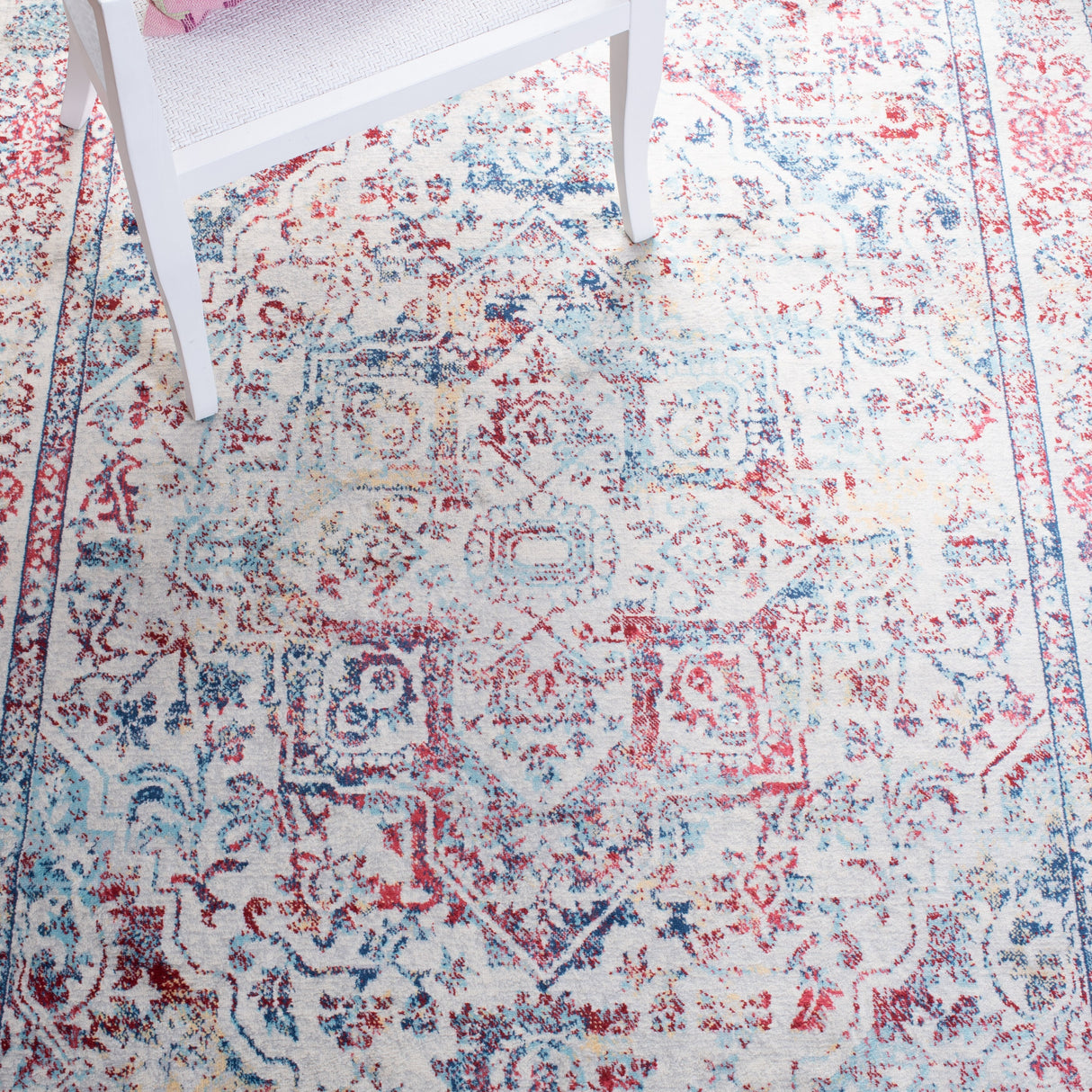 SAFAVIEH Brentwood Þordis Oriental Medallion Rug