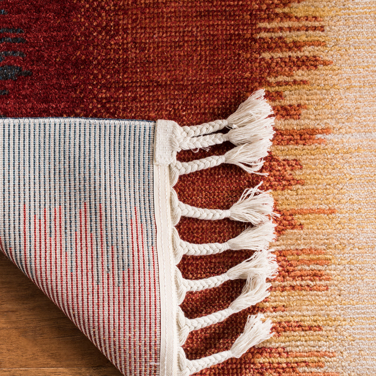 SAFAVIEH Farmhouse Nili Boho Stripe Rug with Tassels